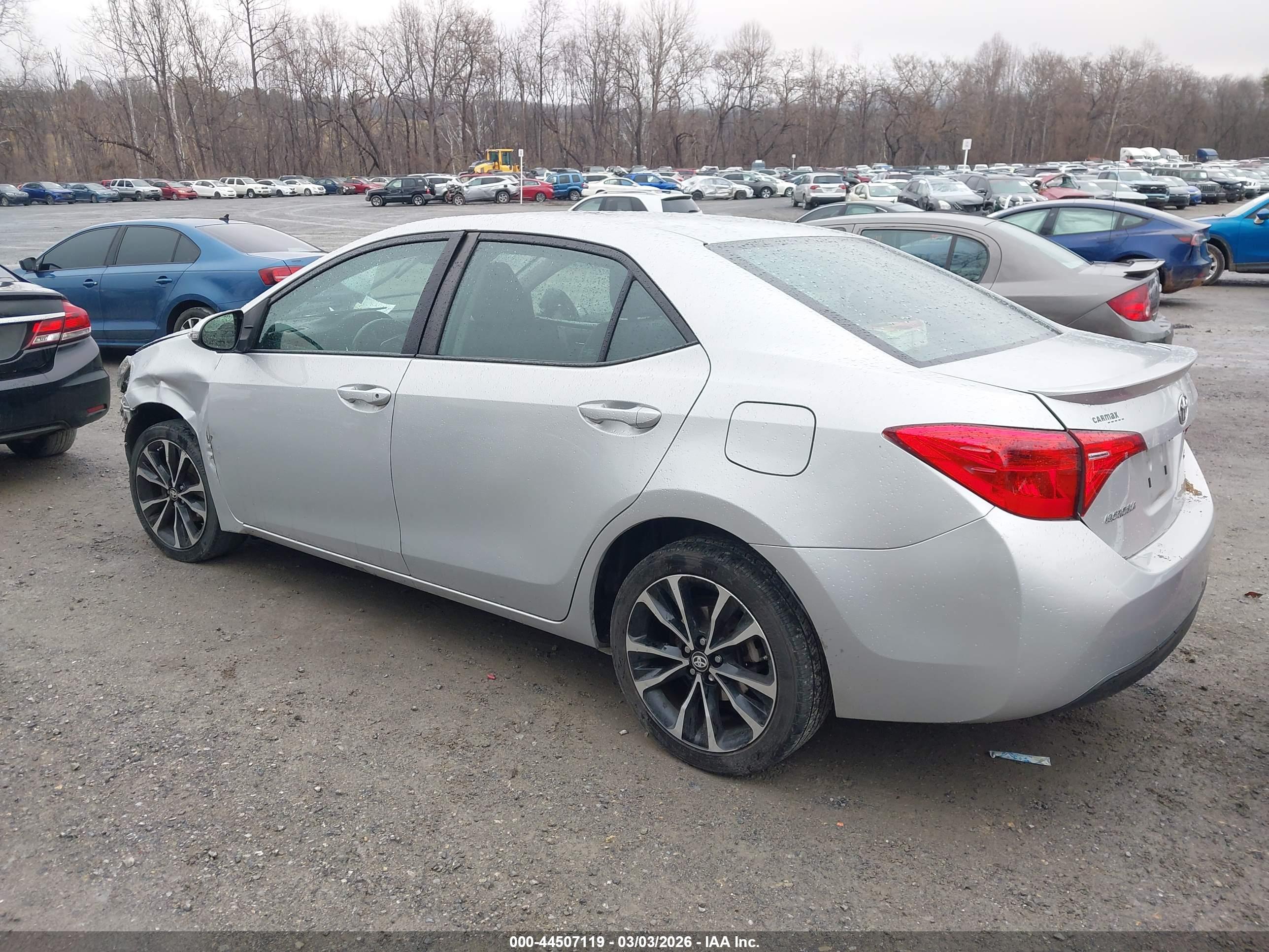 TOYOTA COROLLA image 3
