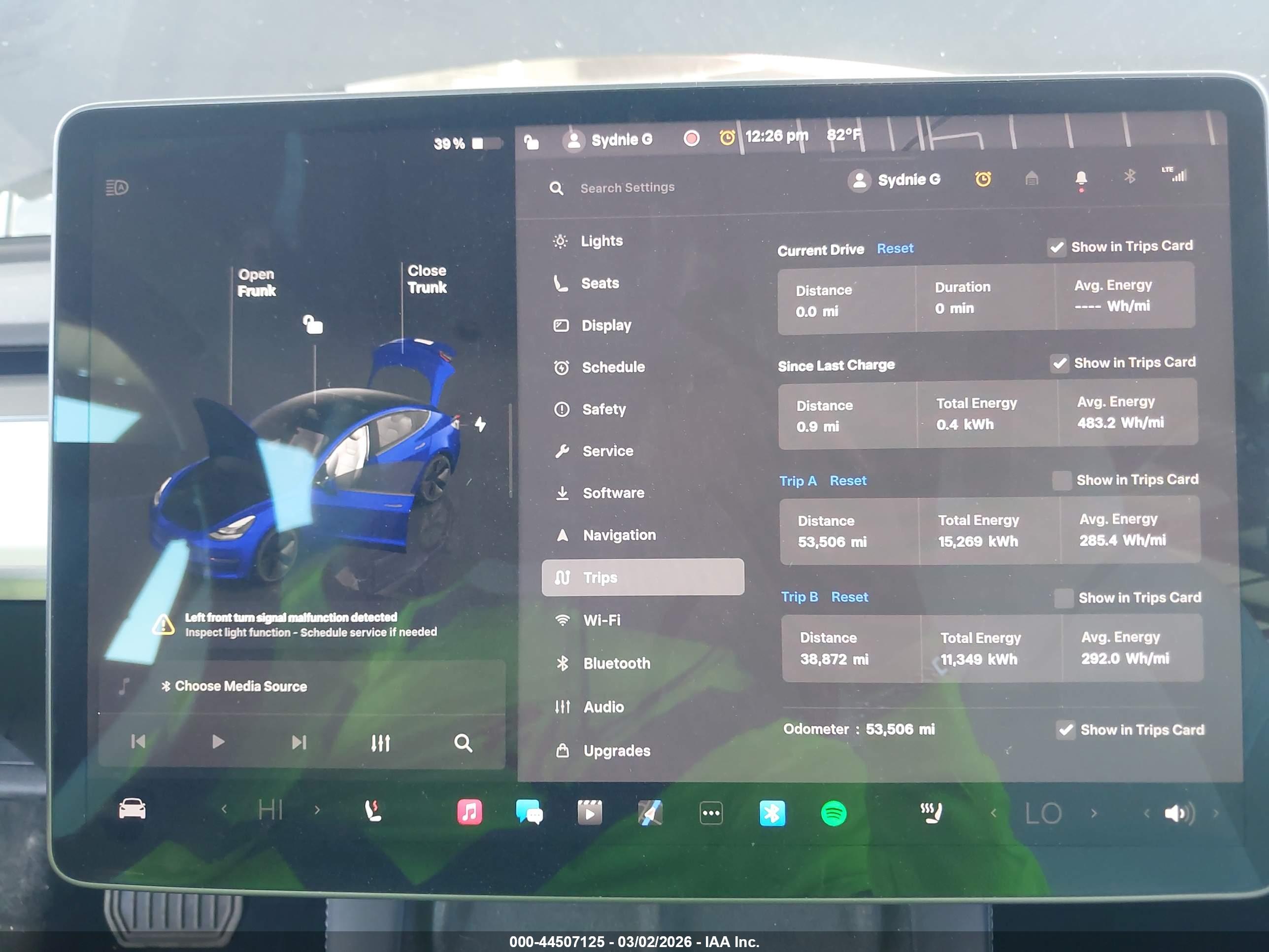 TESLA MODEL image 7