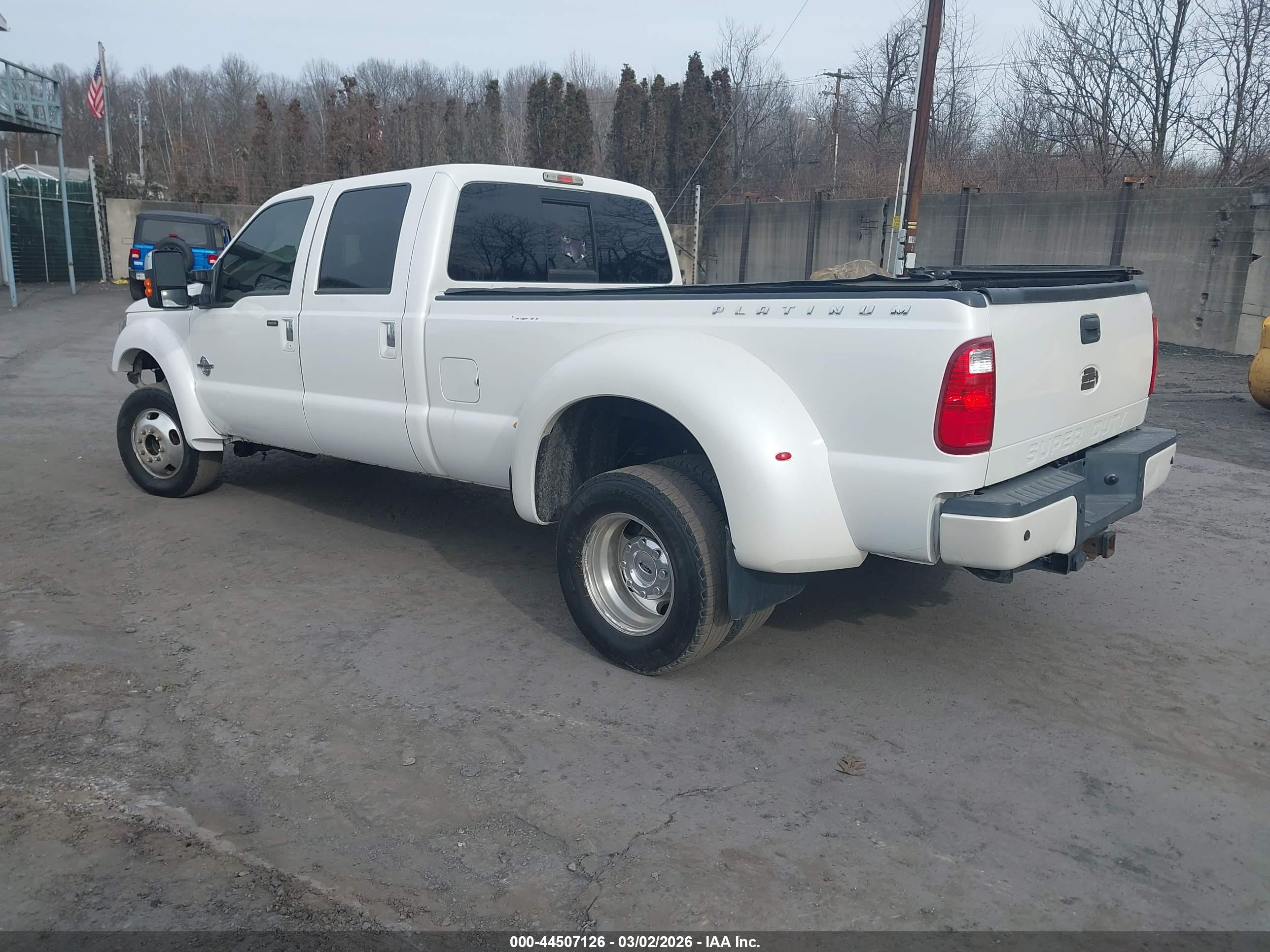 FORD F-450 image 3
