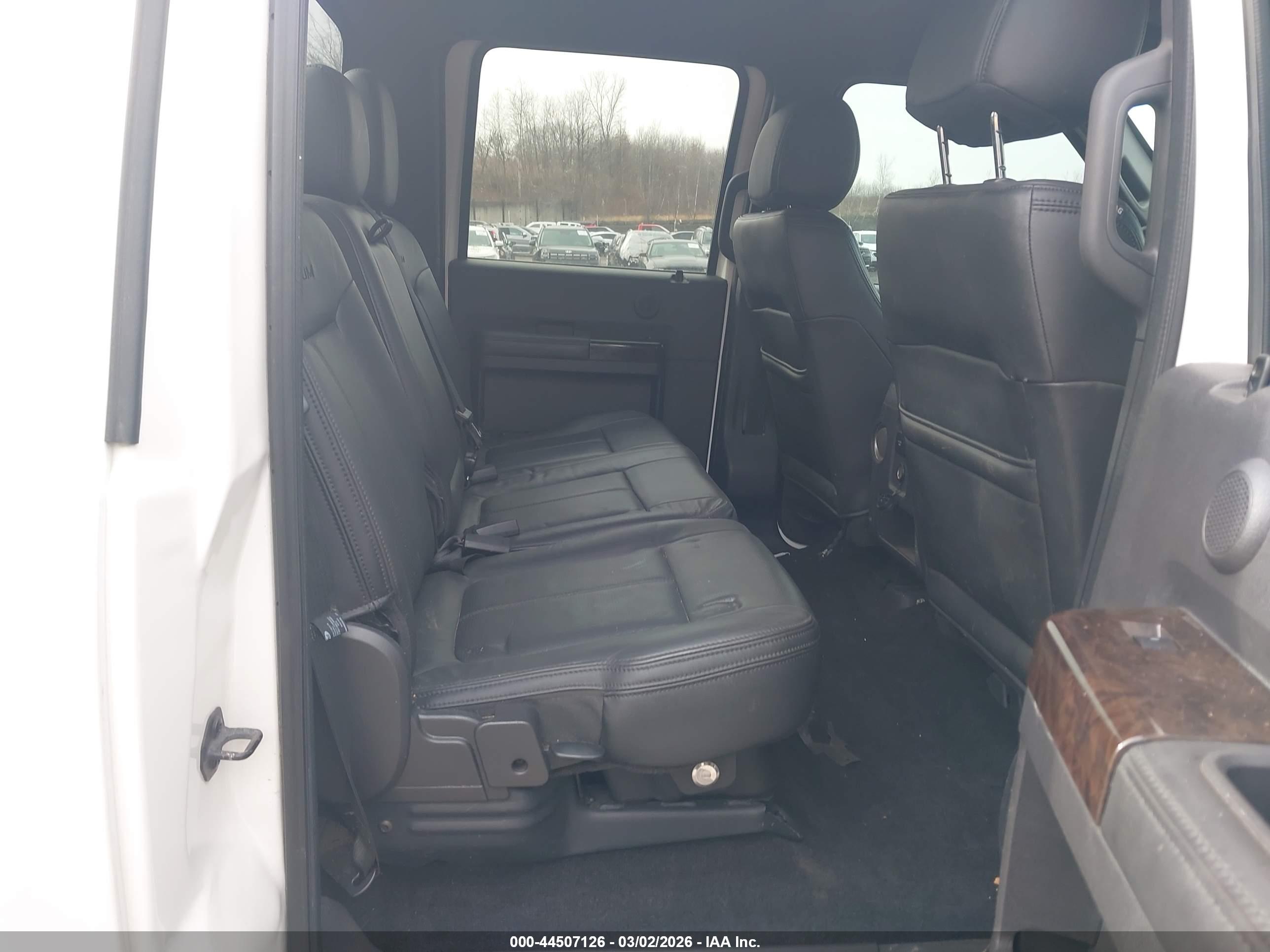 FORD F-450 image 8