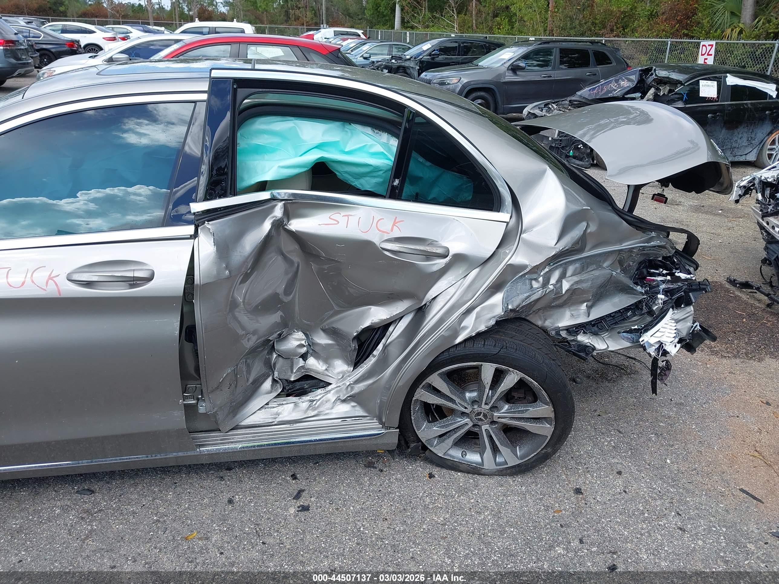 MERCEDES-BENZ C image 6