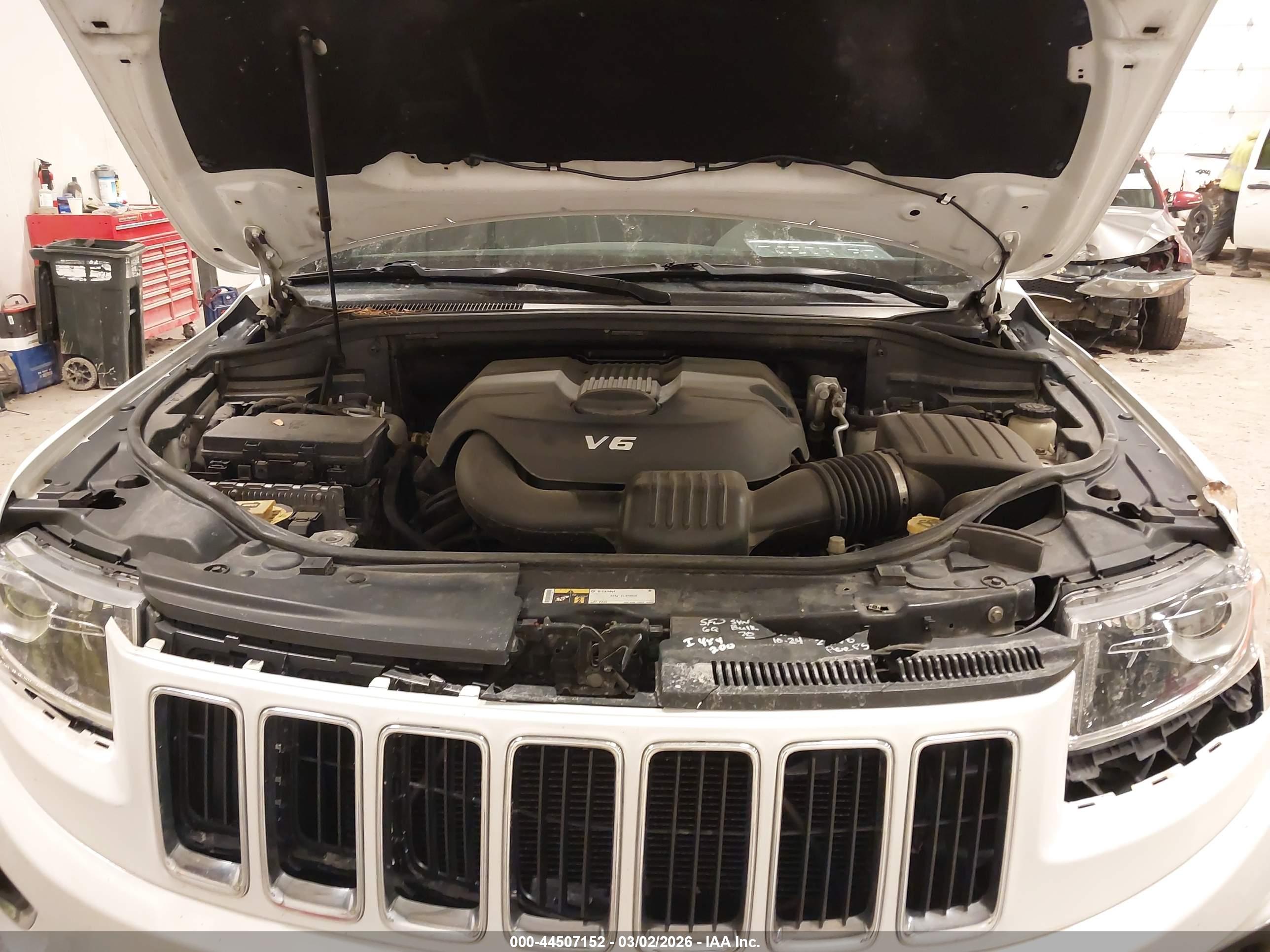 JEEP GRAND image 10