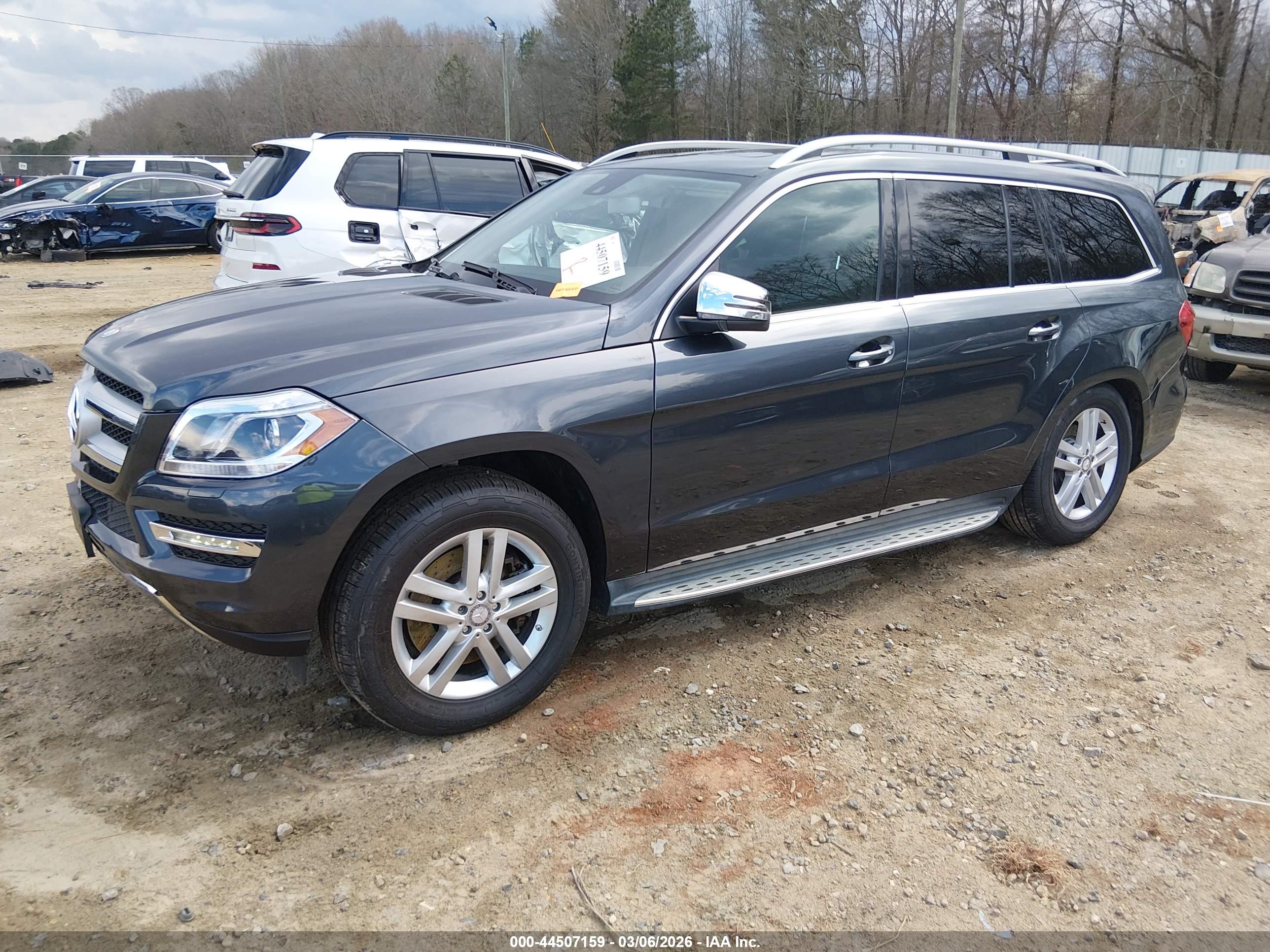 MERCEDES-BENZ GL image 2