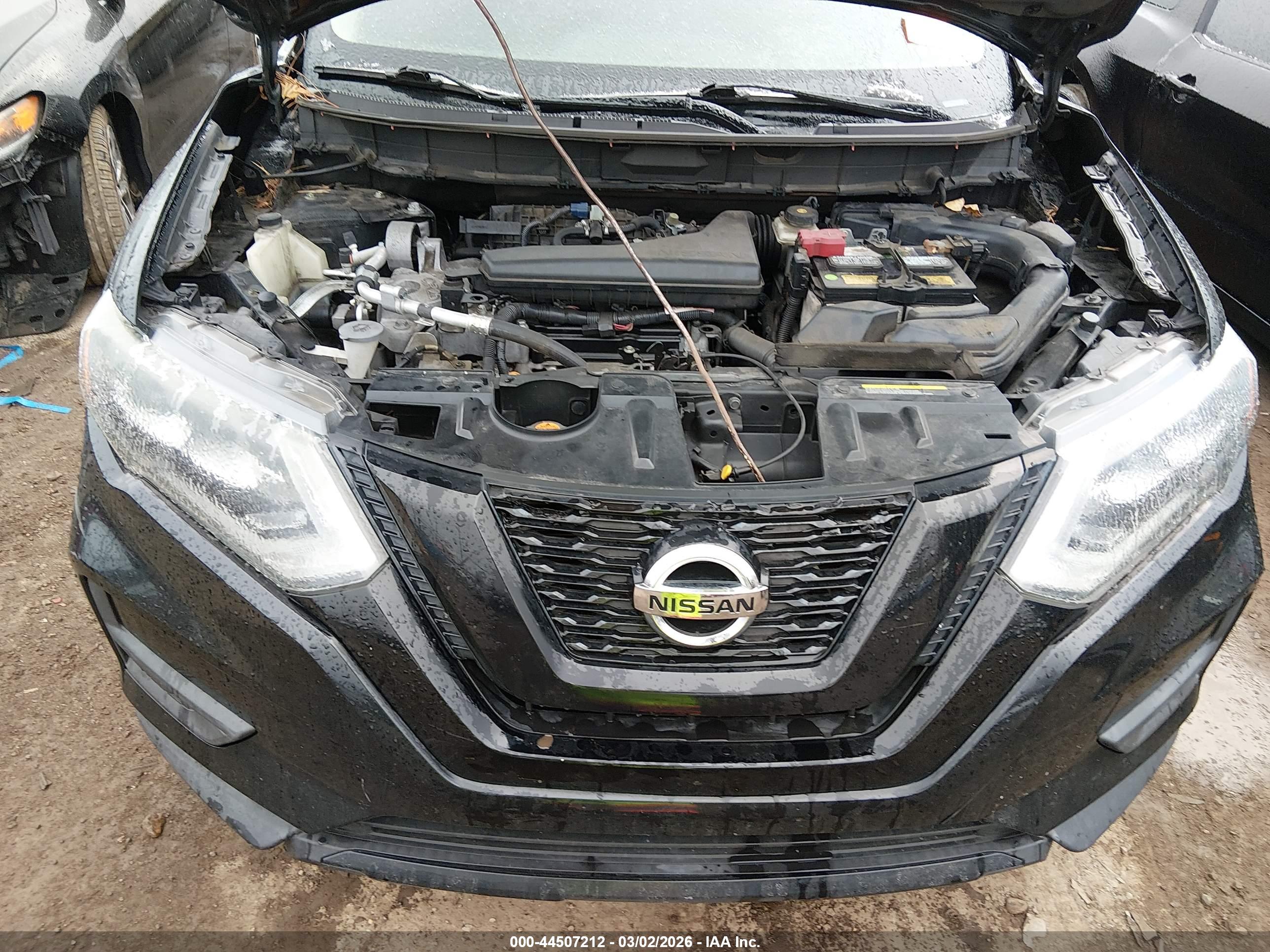 NISSAN ROGUE image 10