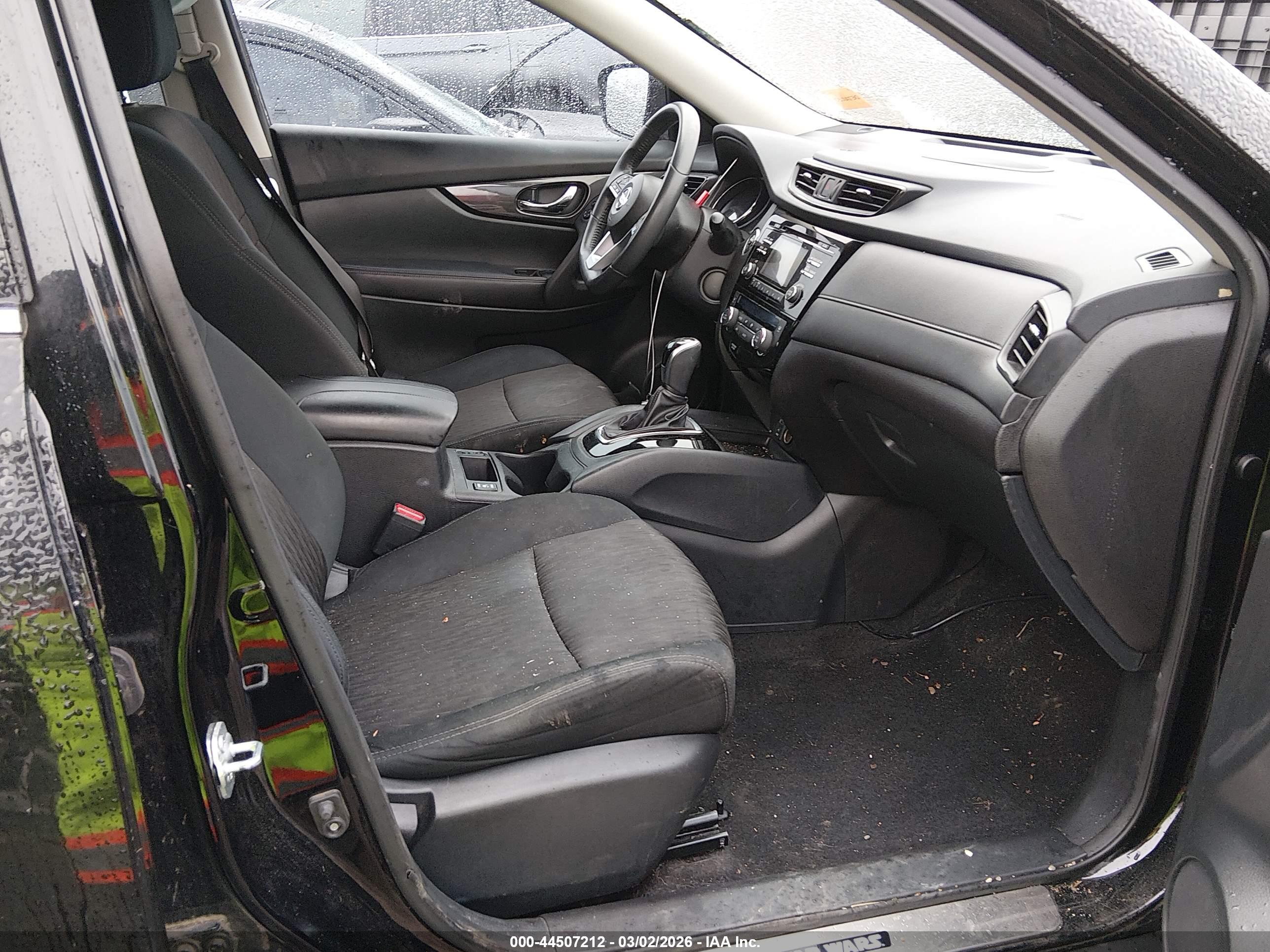 NISSAN ROGUE image 5