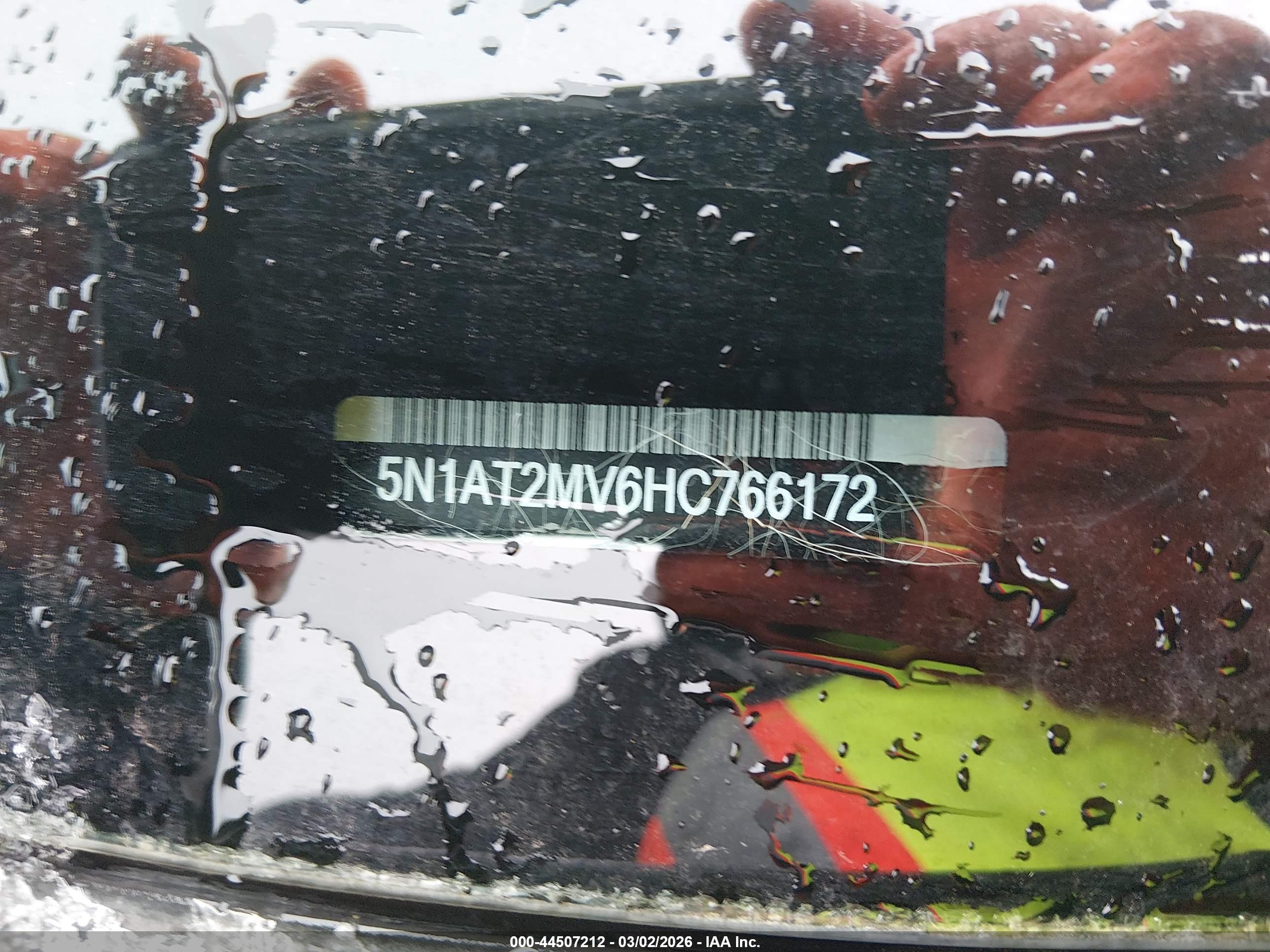 NISSAN ROGUE image 9
