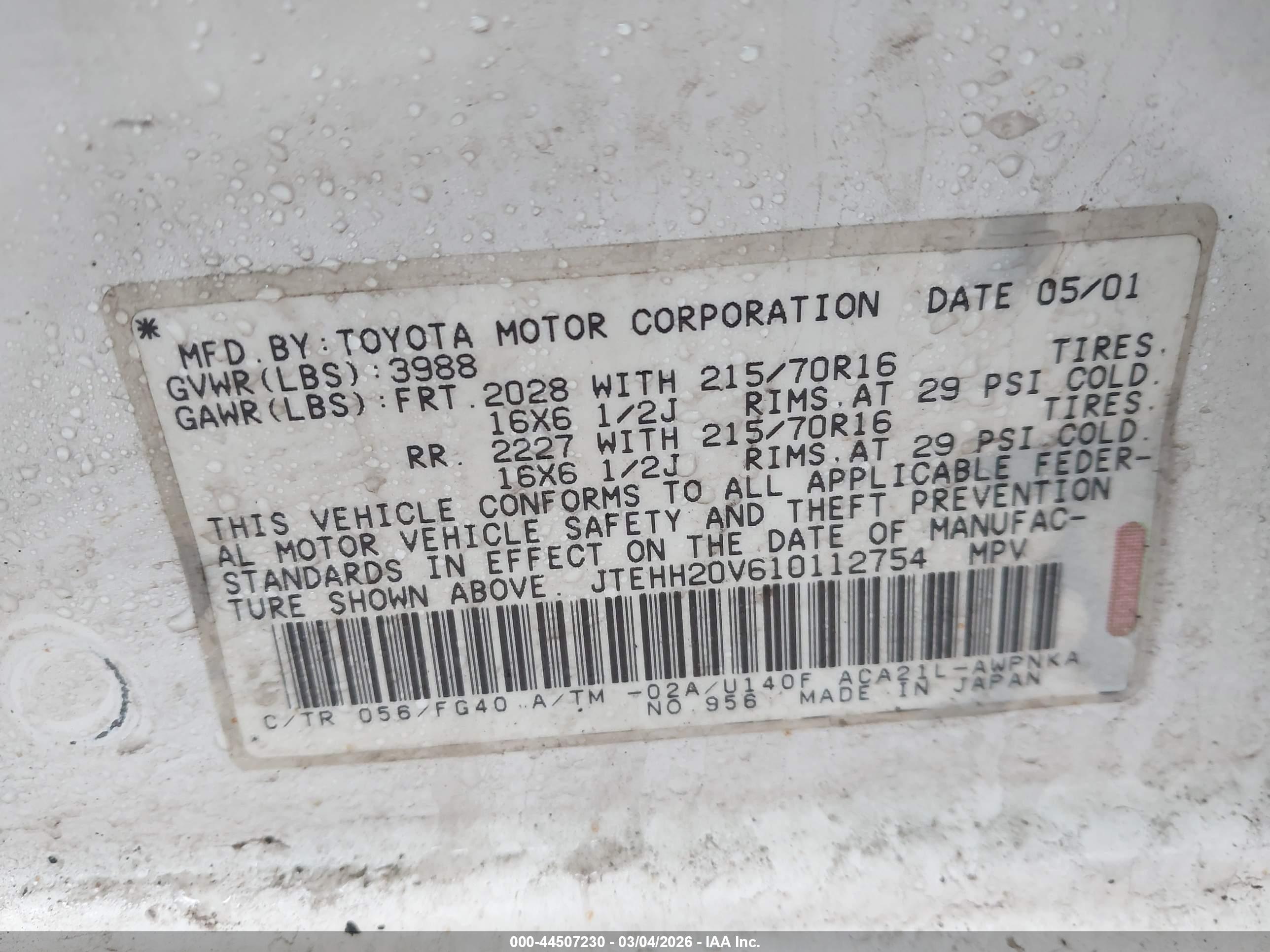 TOYOTA RAV4 image 9