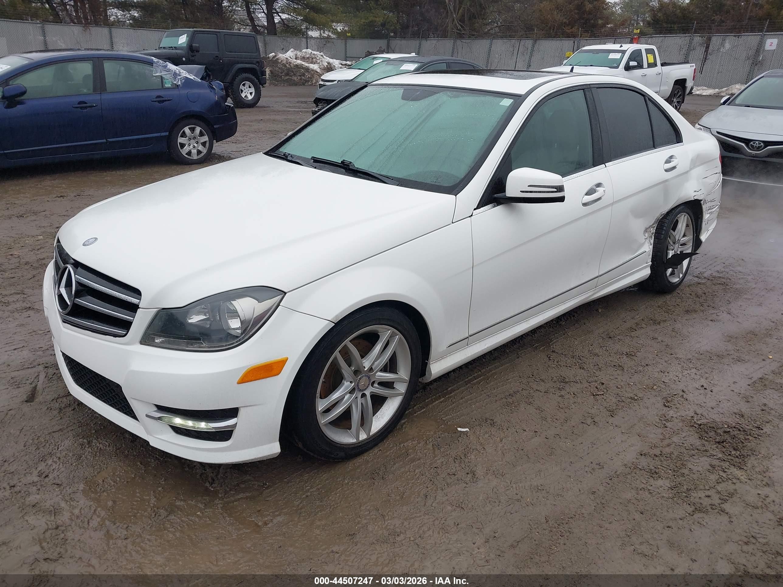 MERCEDES-BENZ C image 2