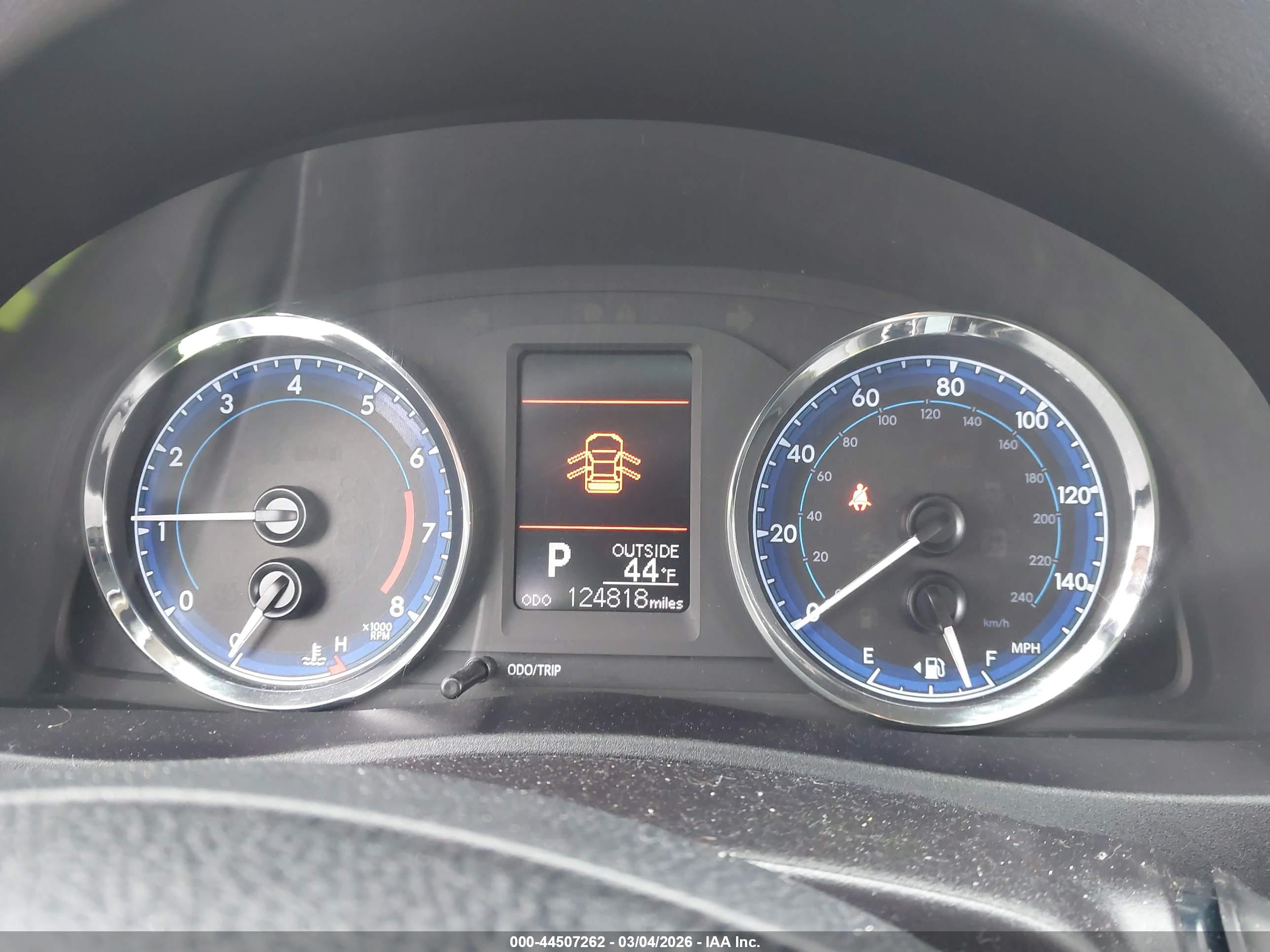 TOYOTA COROLLA image 7