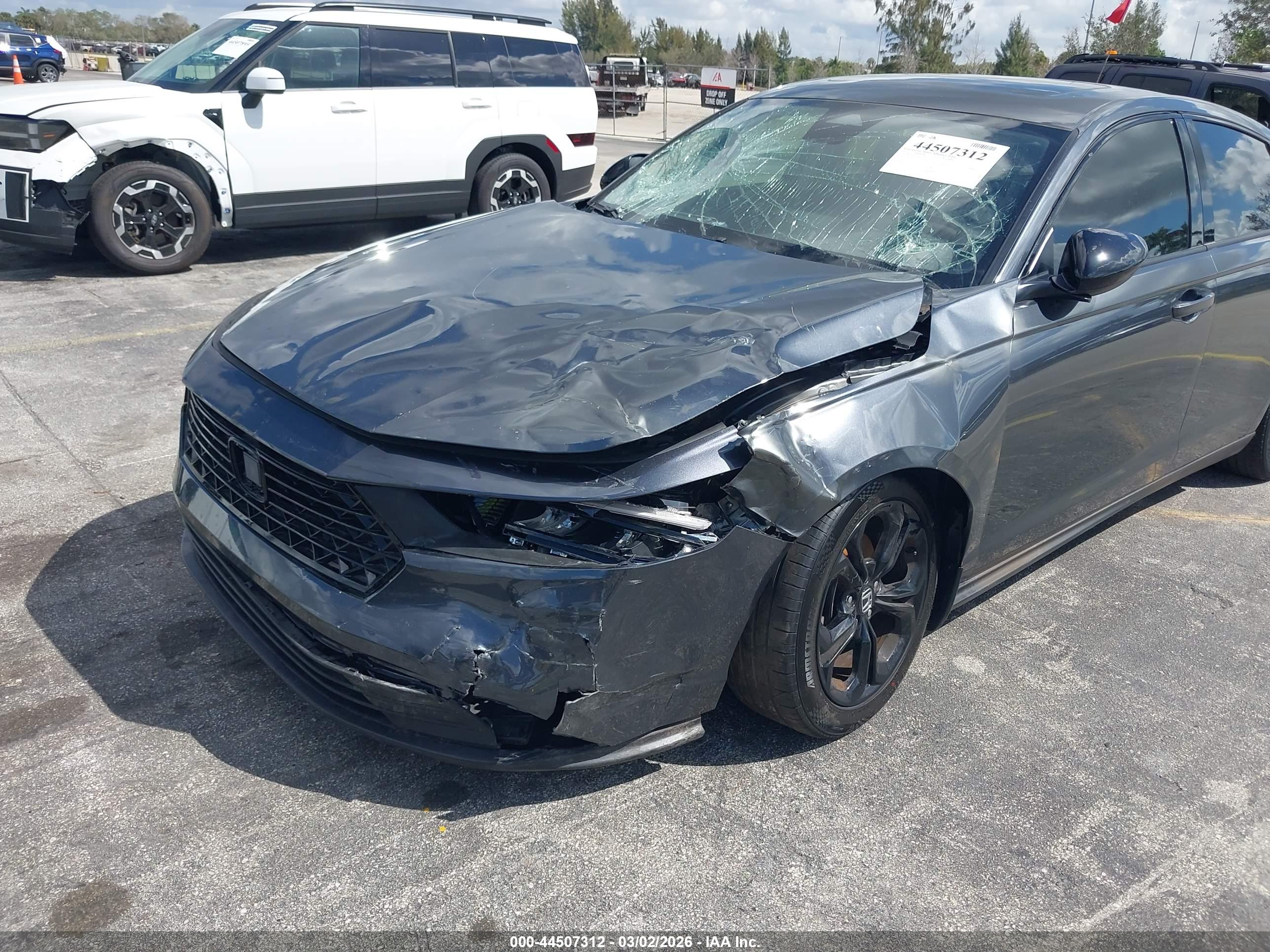 HONDA ACCORD image 6