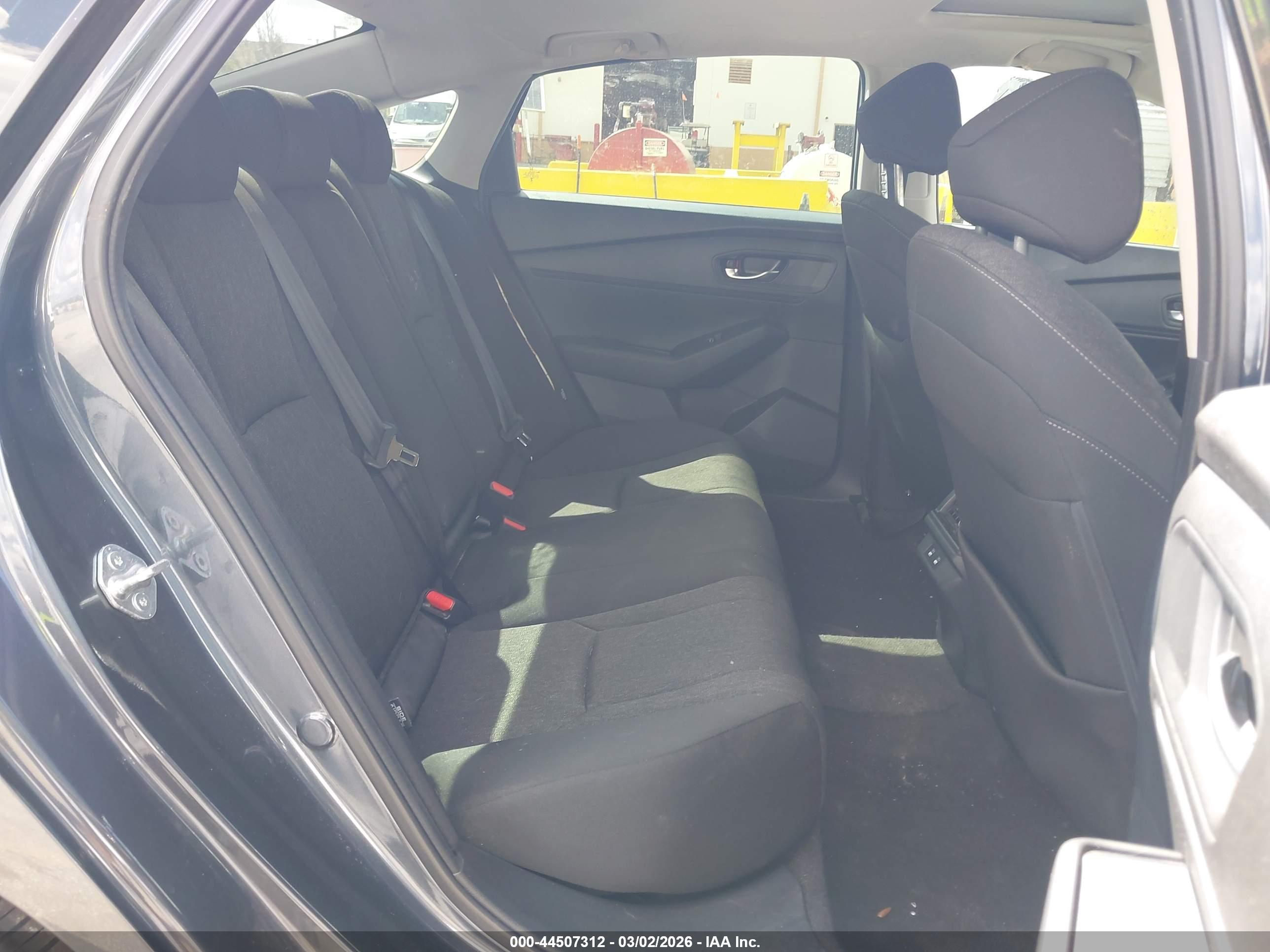 HONDA ACCORD image 8
