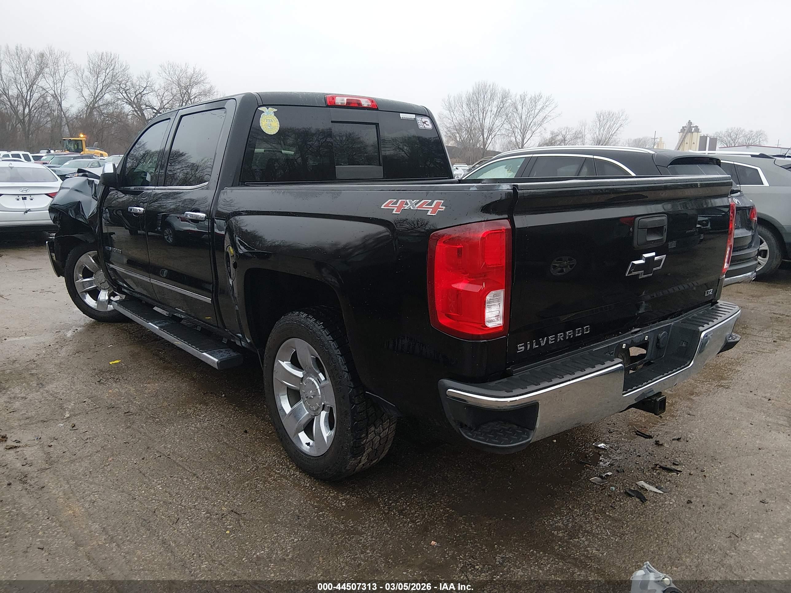 CHEVROLET SILVERADO image 3