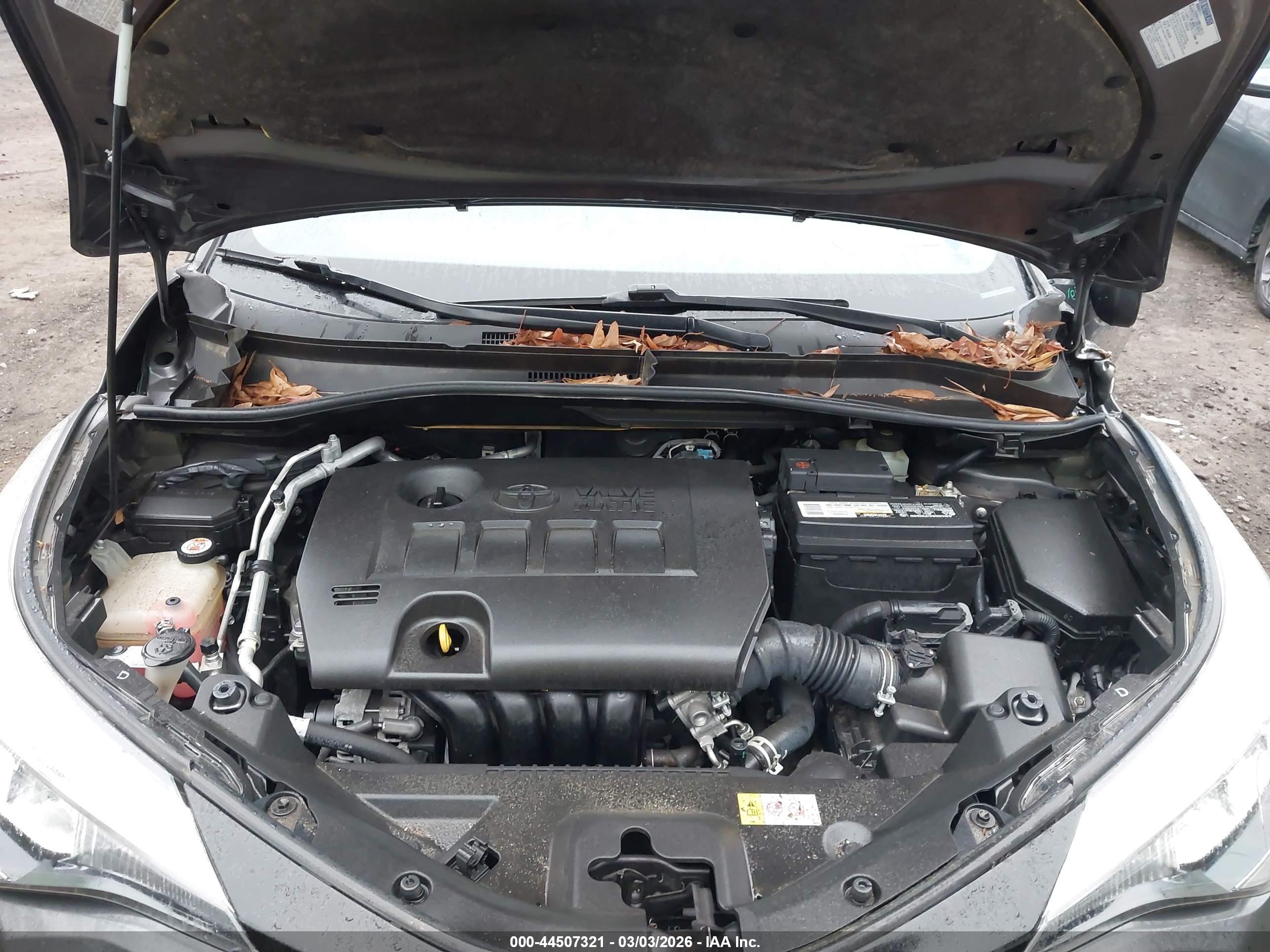 TOYOTA C-HR image 10