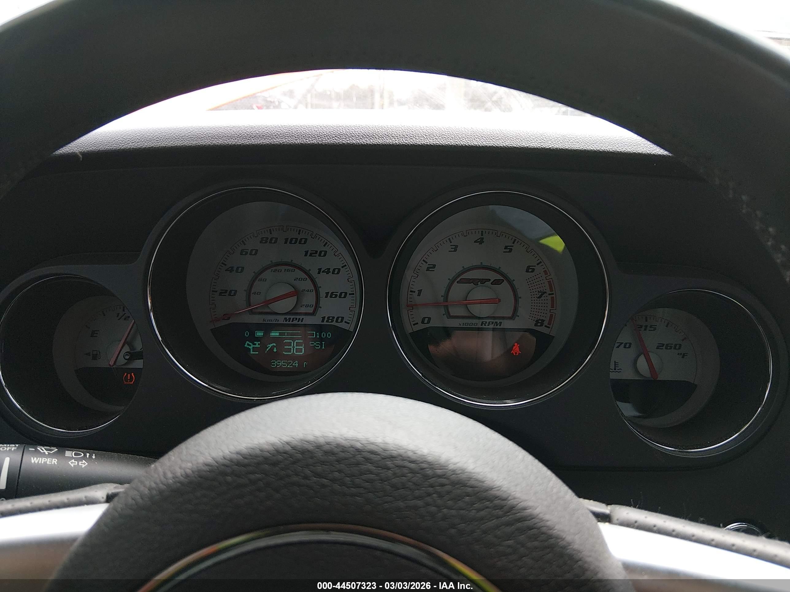 DODGE CHALLENGER image 7