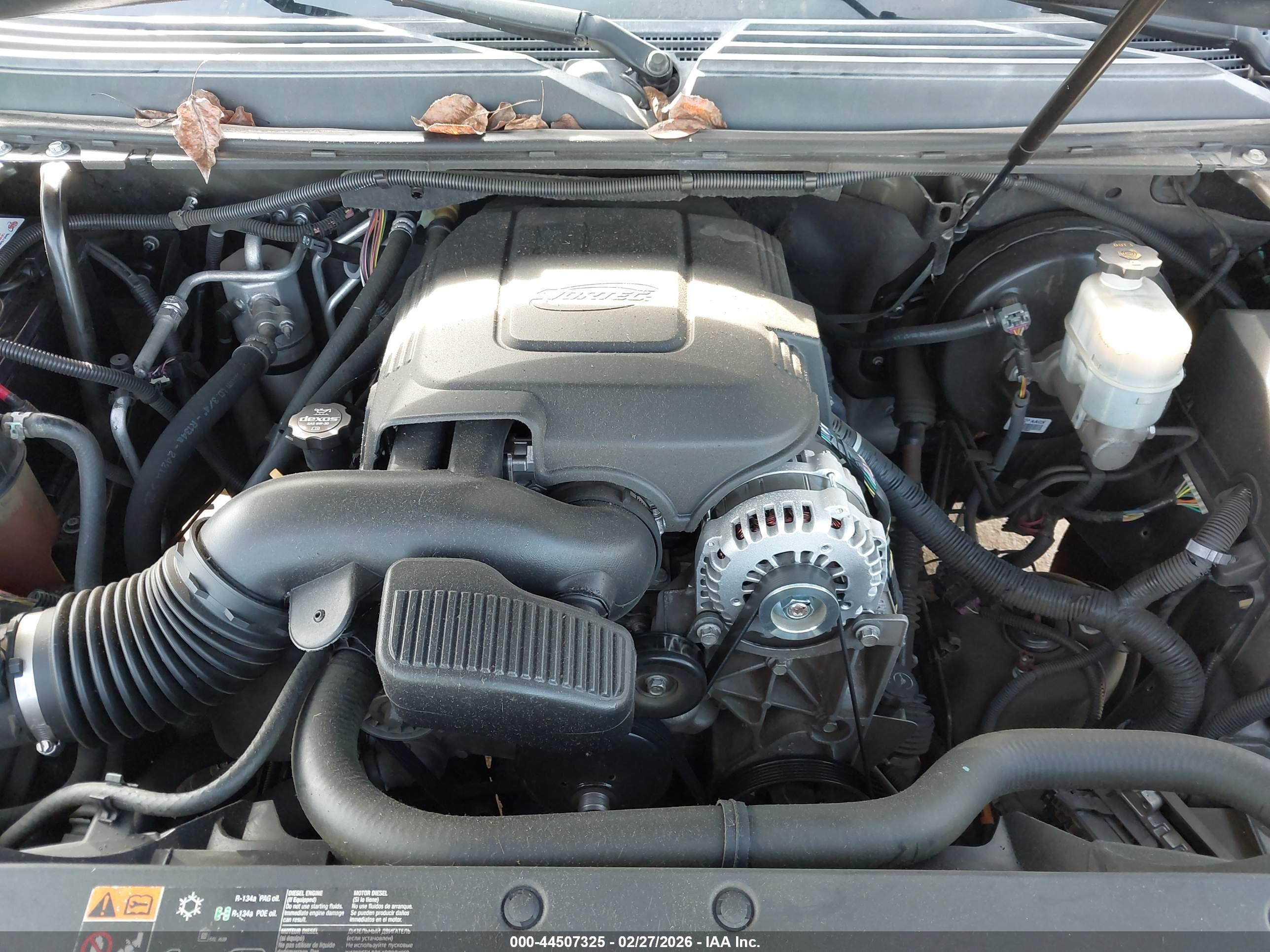 CHEVROLET SUBURBAN image 10