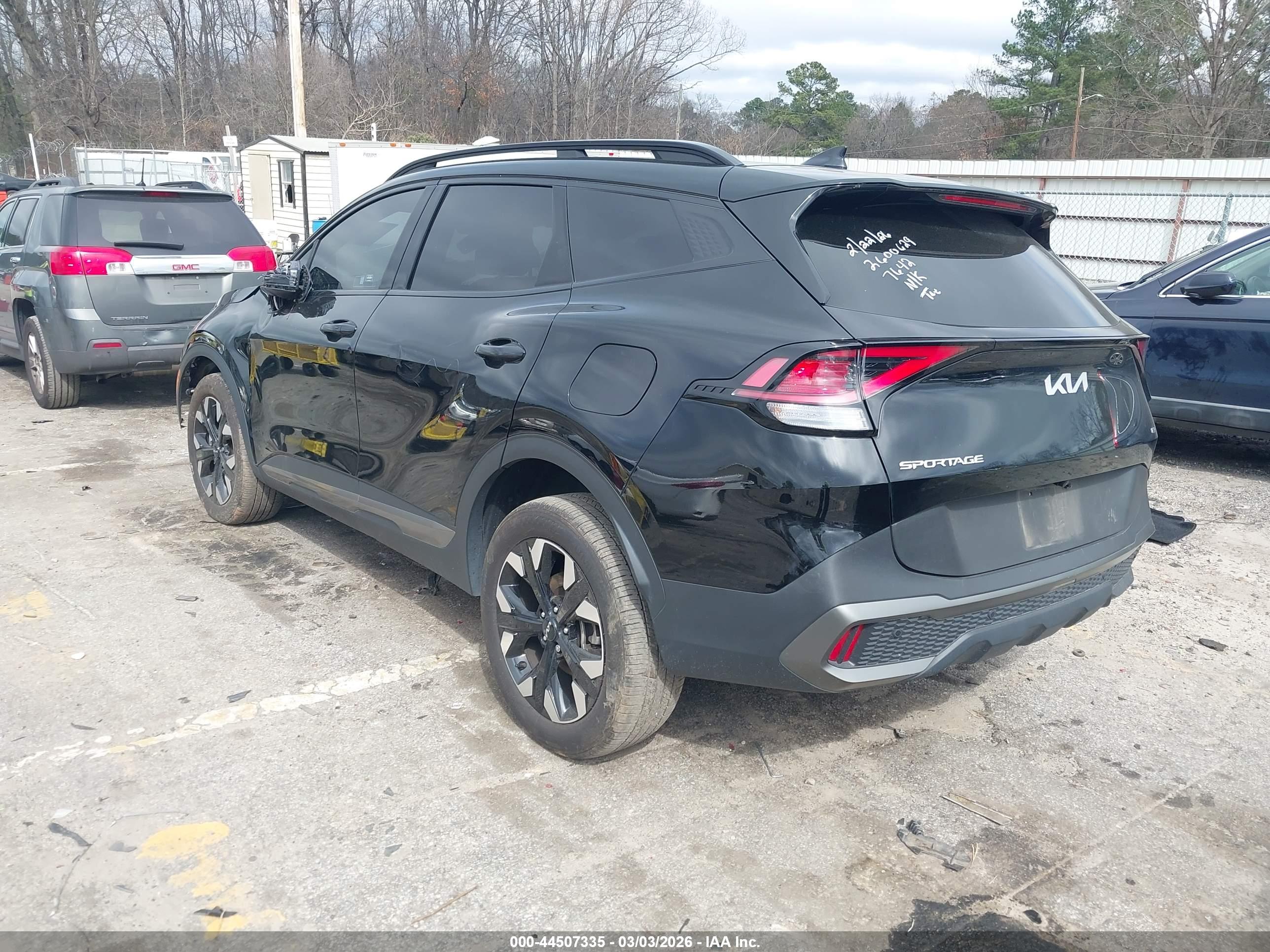 KIA SPORTAGE image 3