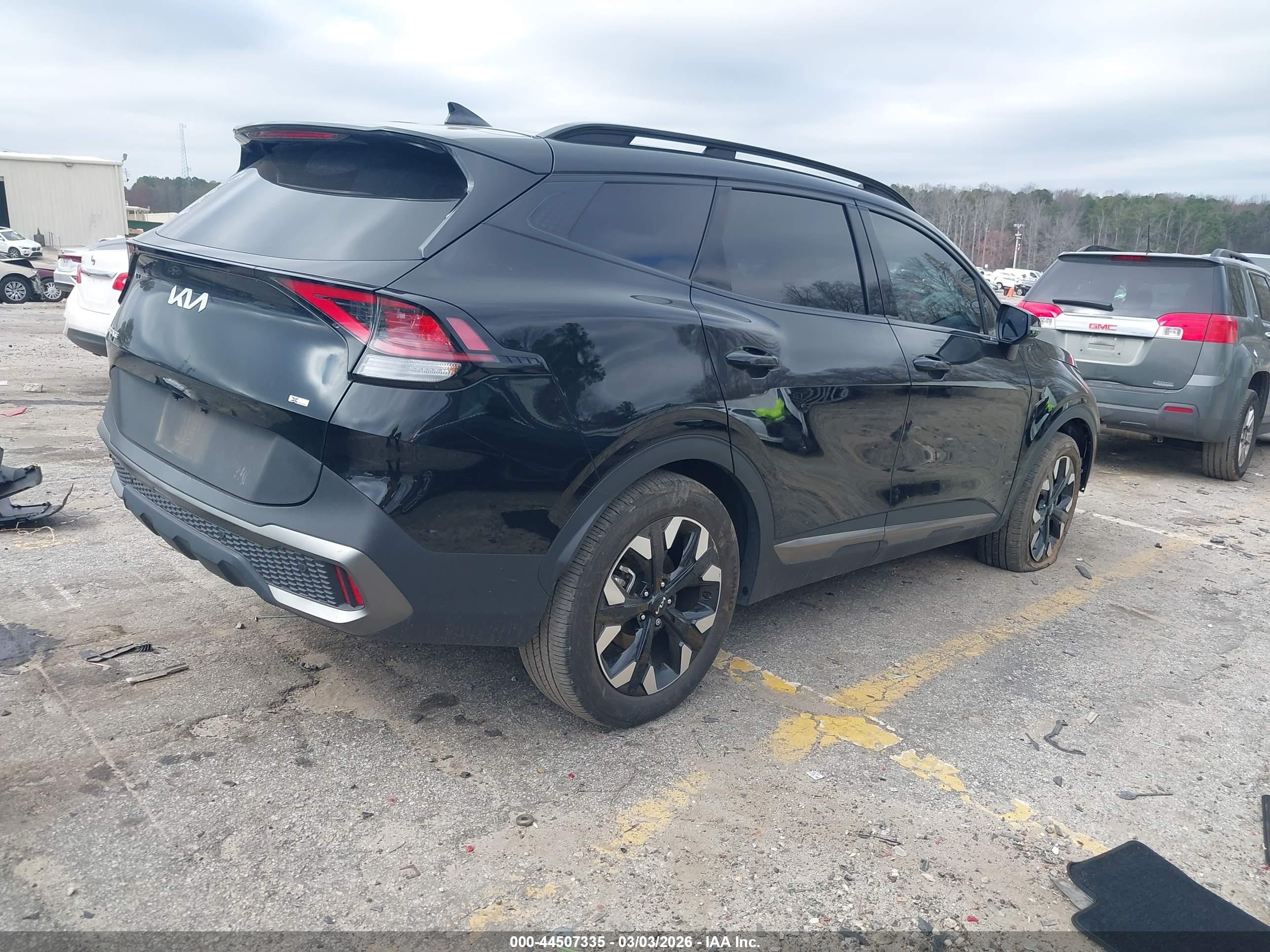 KIA SPORTAGE image 4