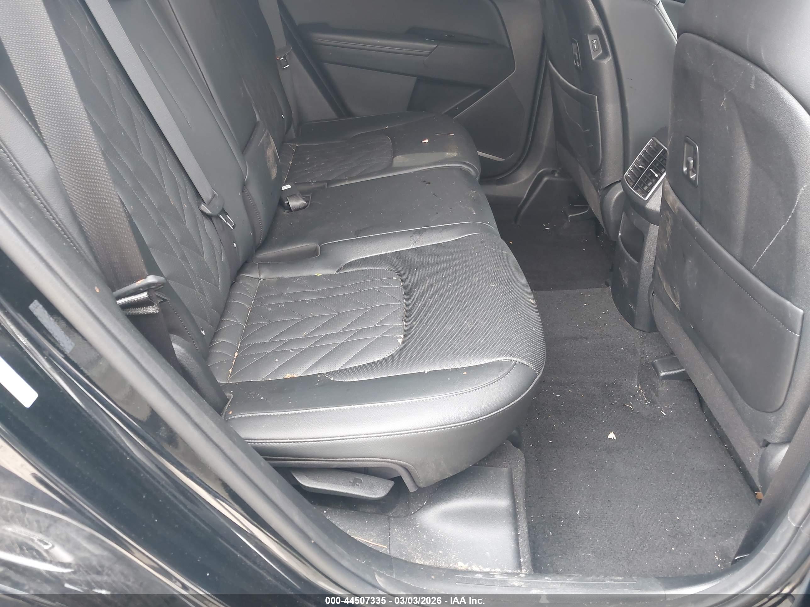 KIA SPORTAGE image 8