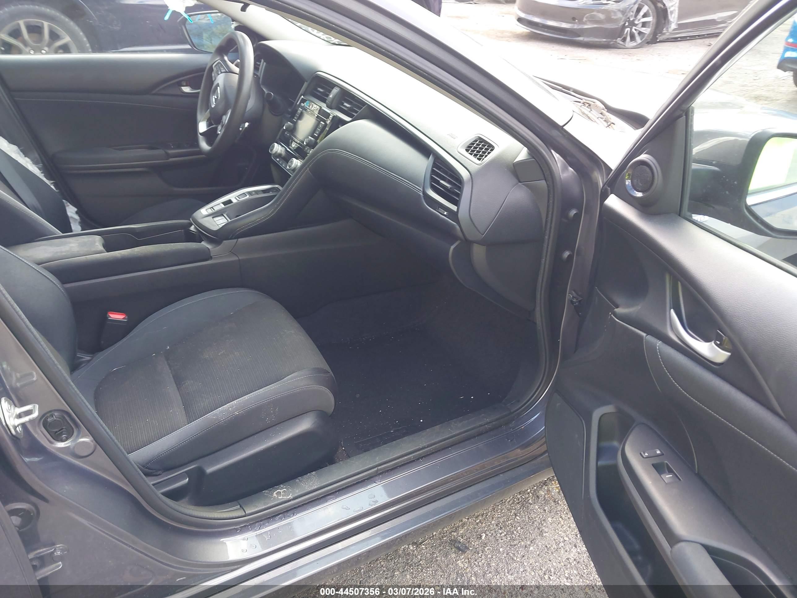 HONDA INSIGHT image 5
