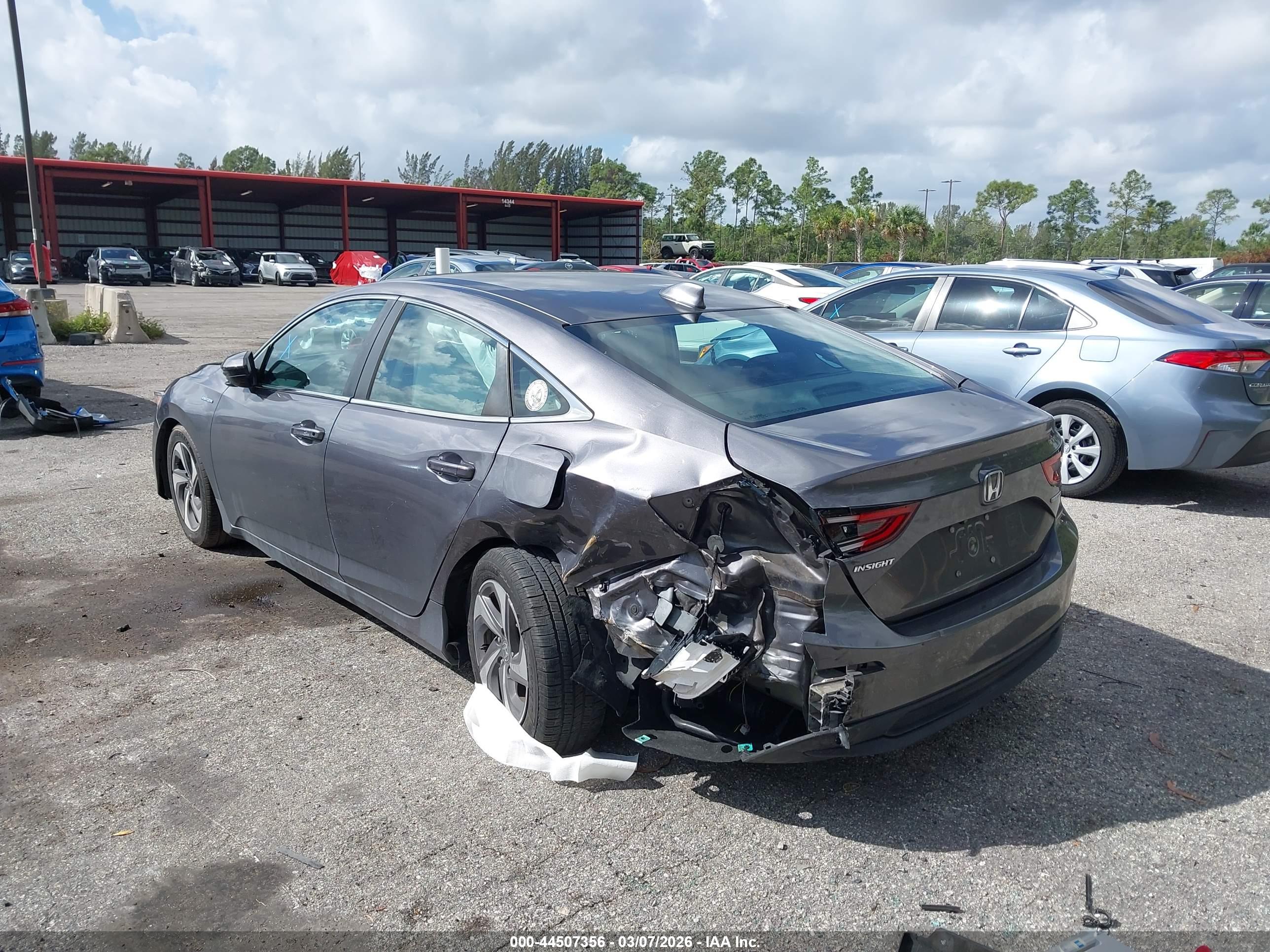 HONDA INSIGHT image 6