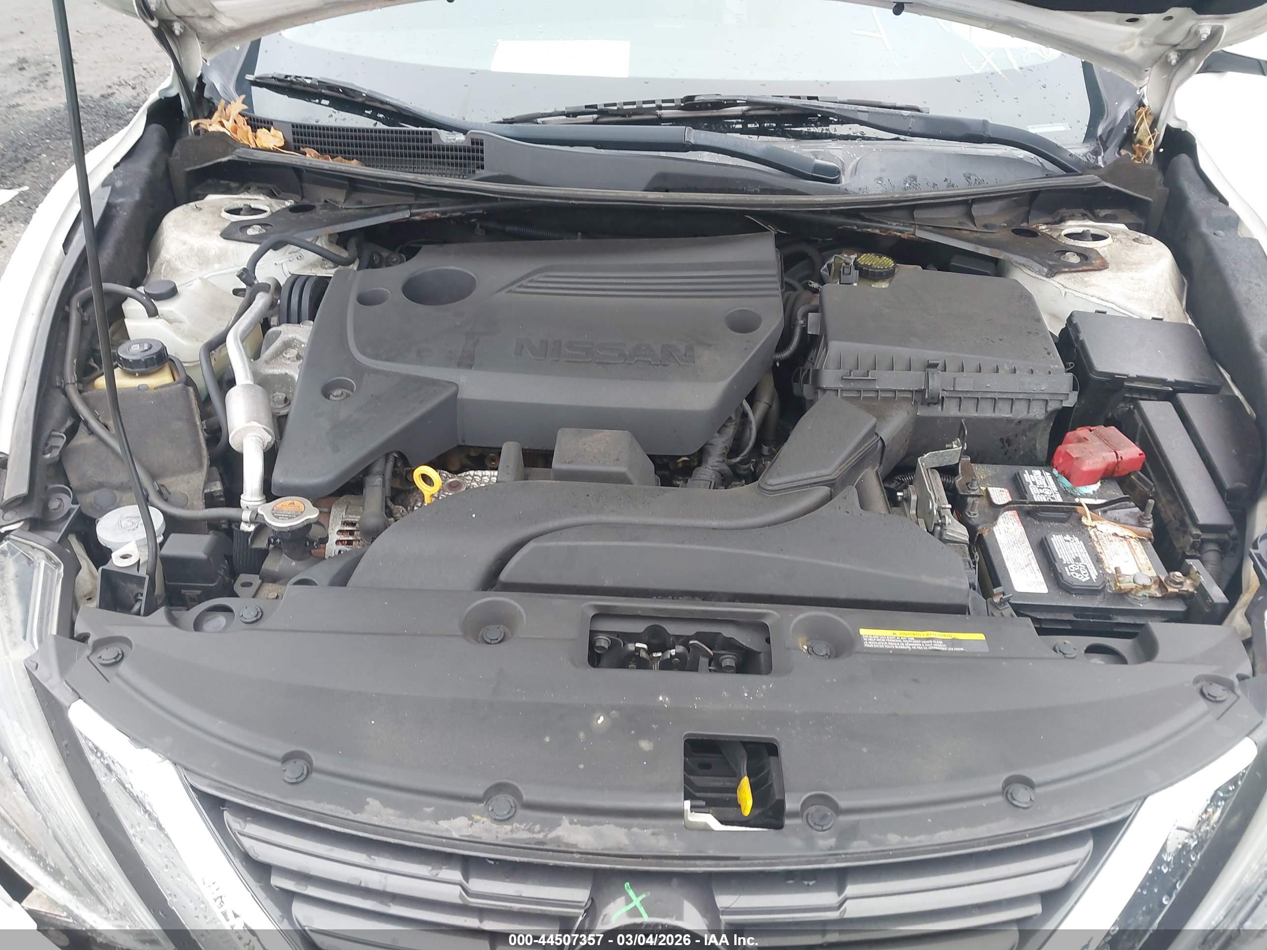 NISSAN ALTIMA image 10