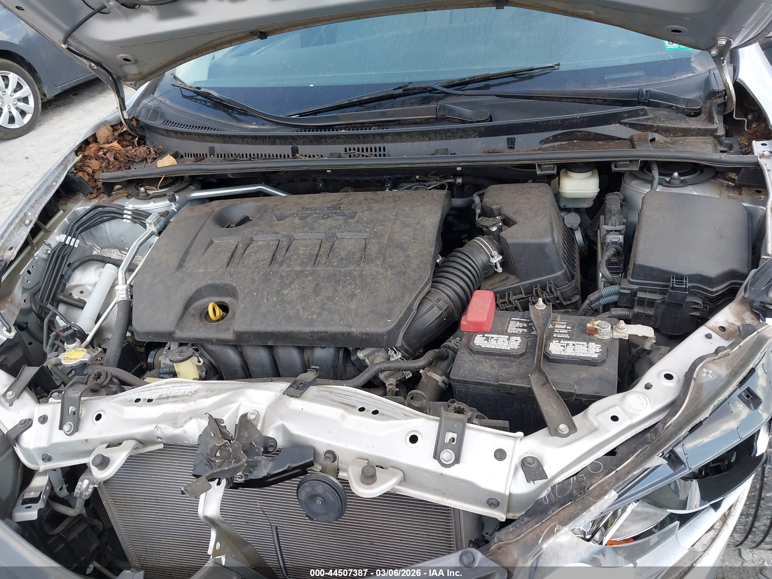 TOYOTA COROLLA image 10