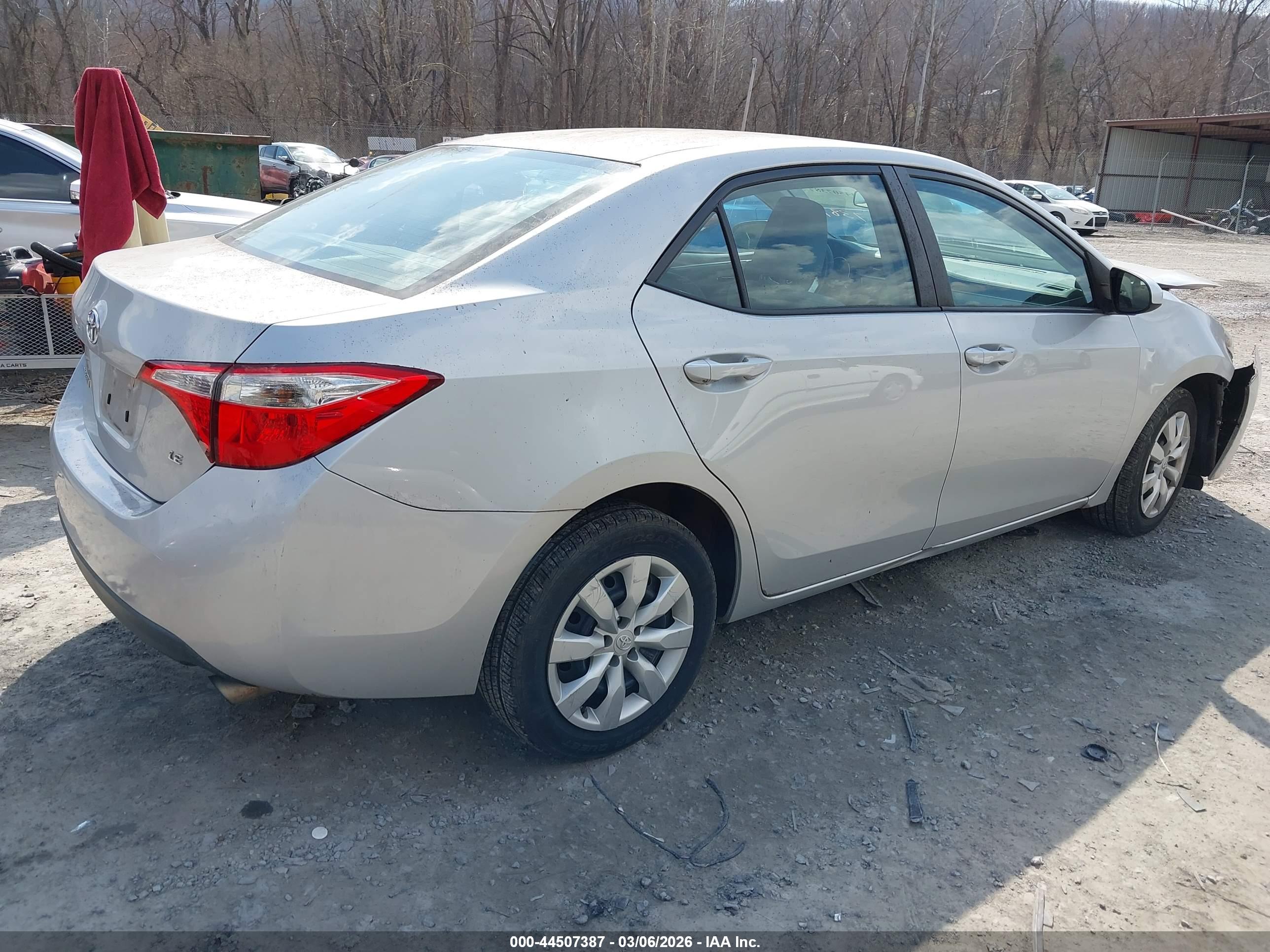 TOYOTA COROLLA image 4