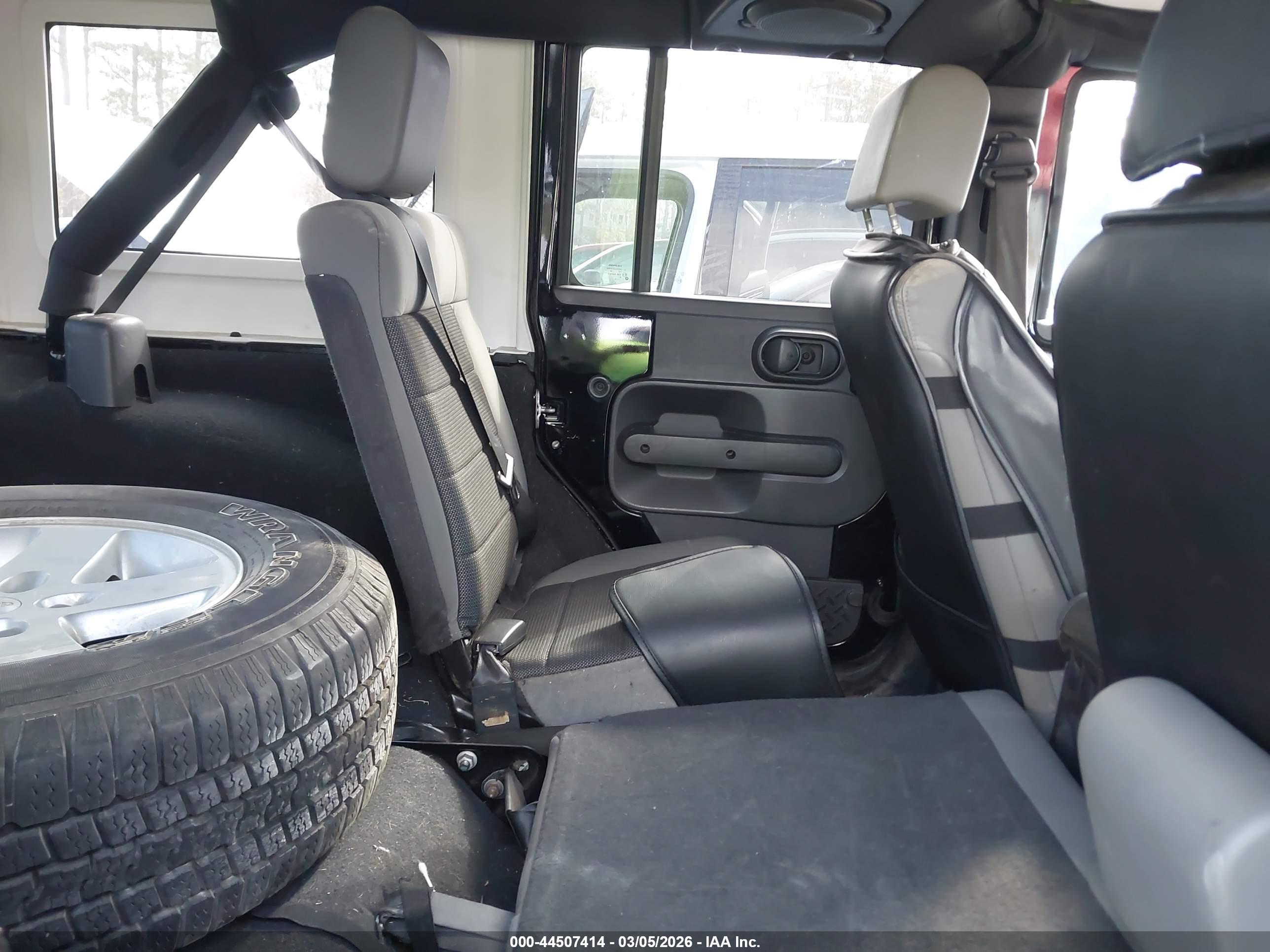 JEEP WRANGLER image 8