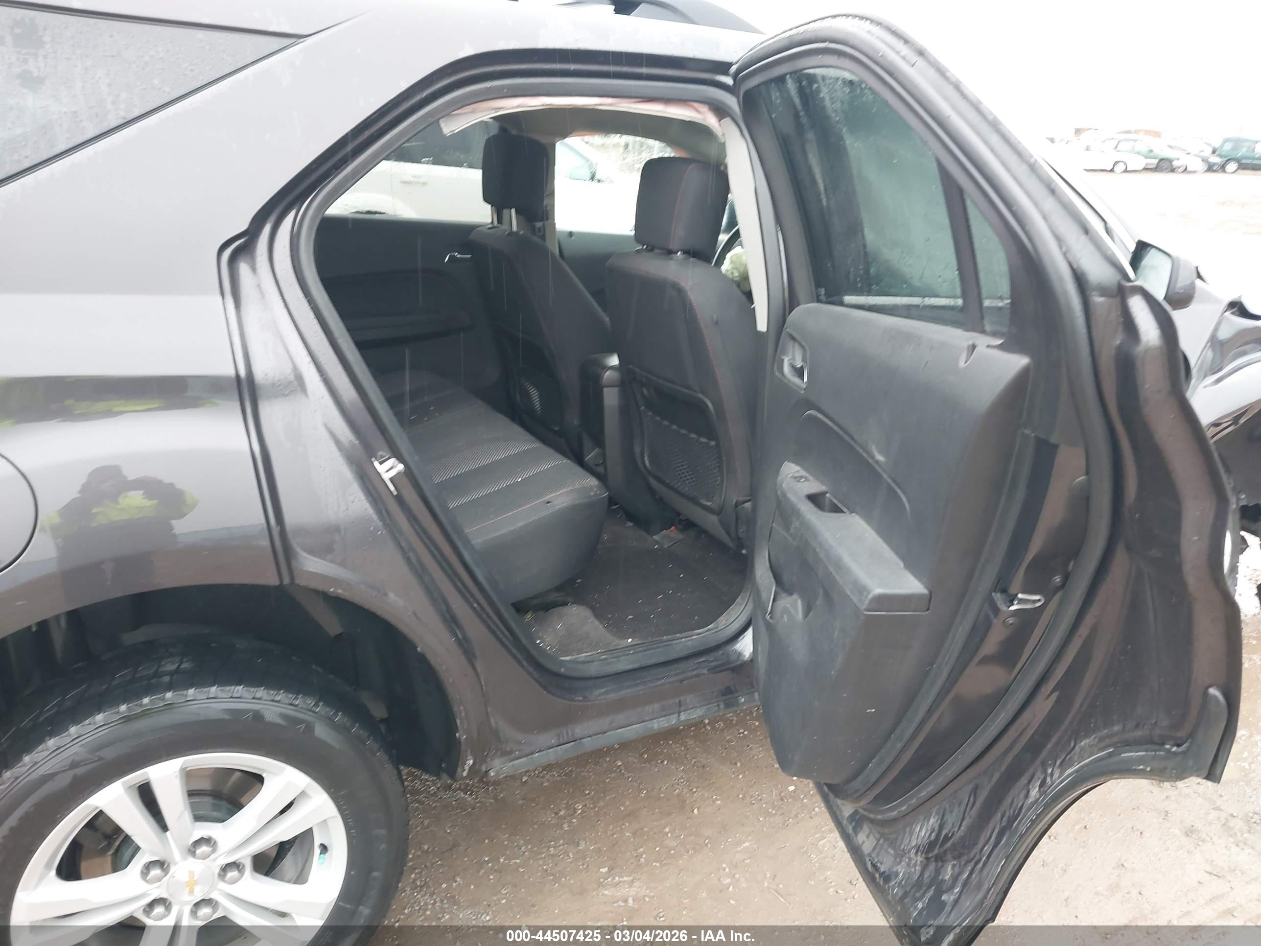 CHEVROLET EQUINOX image 8