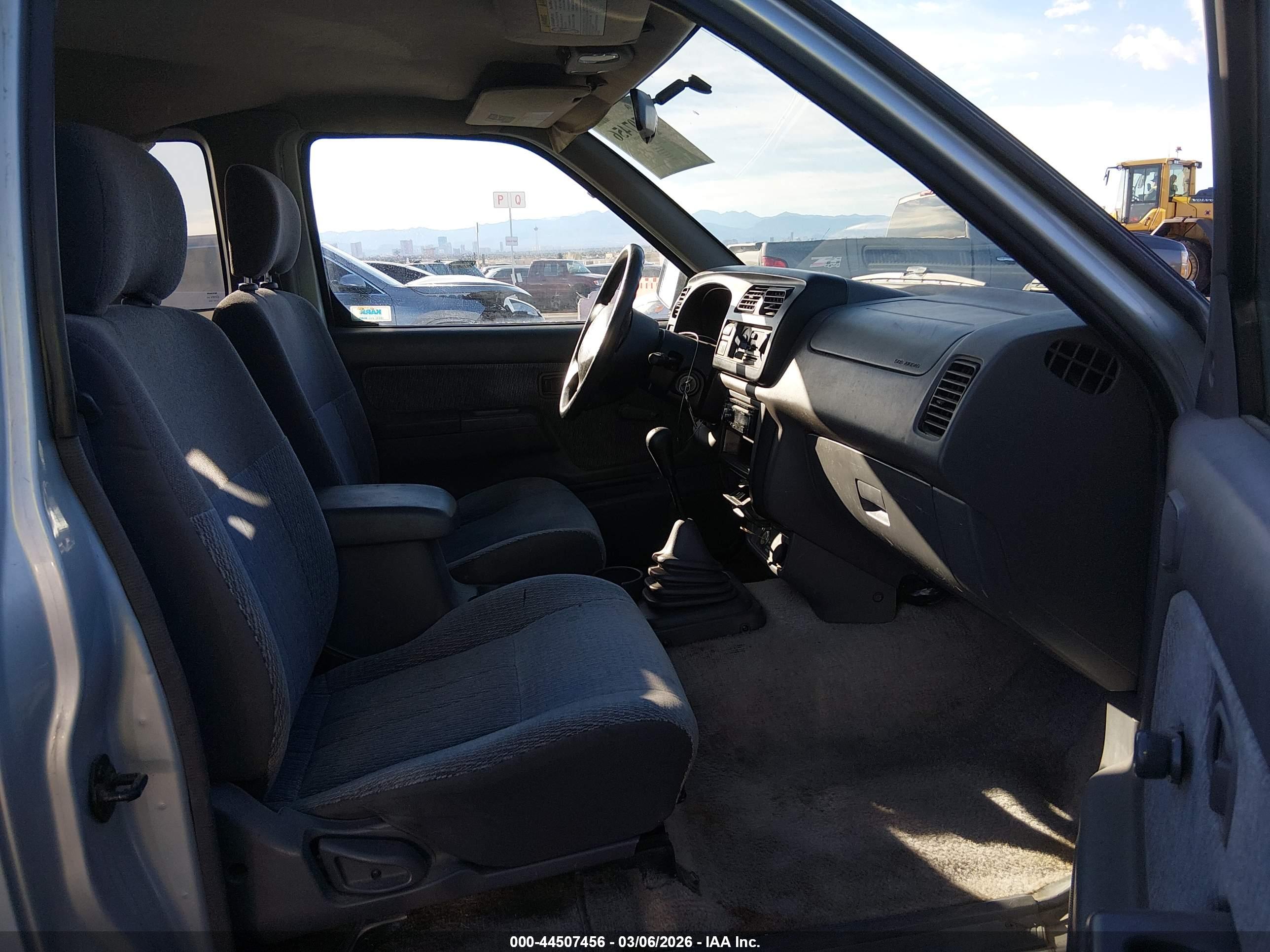 NISSAN FRONTIER image 5