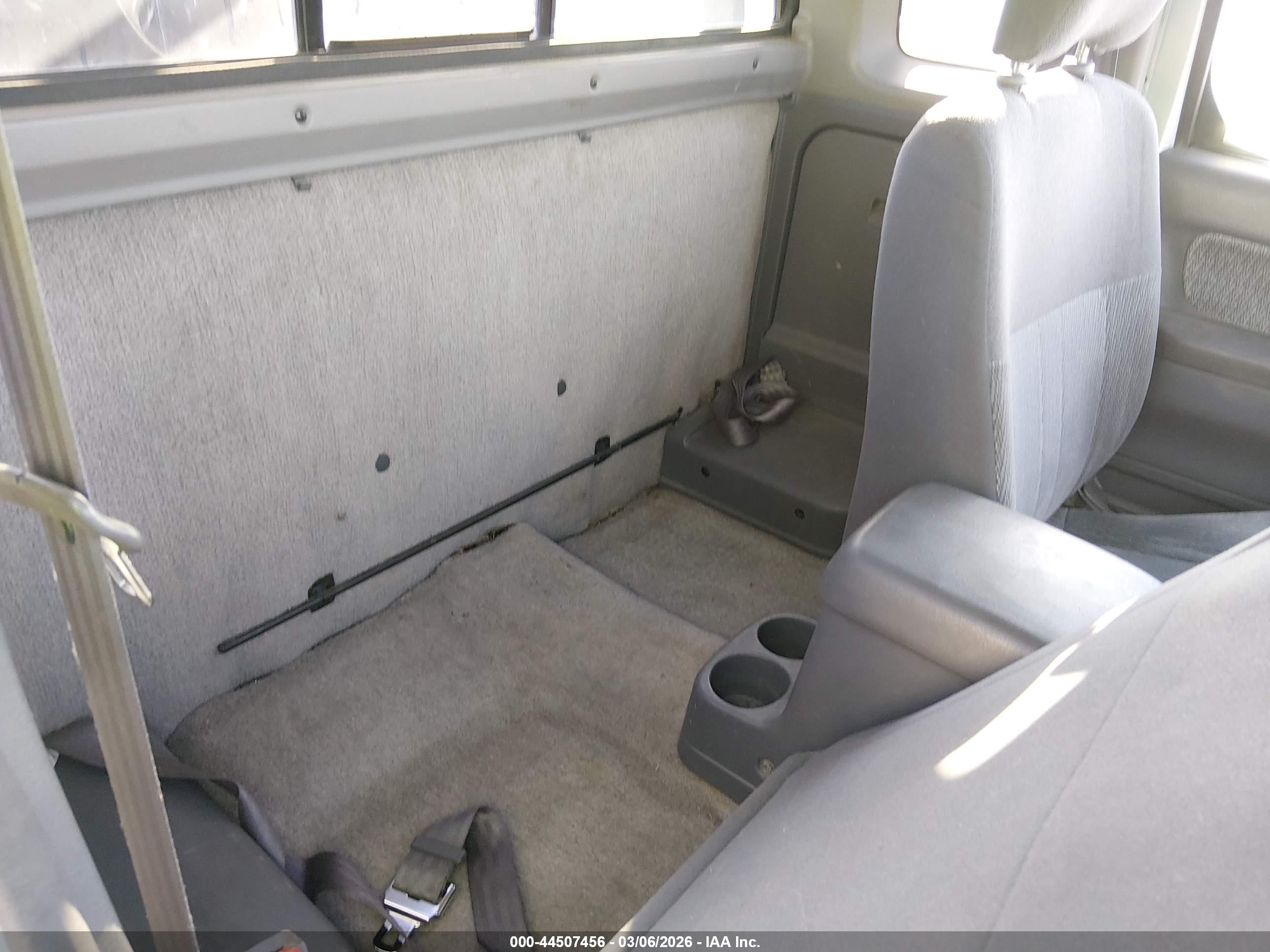 NISSAN FRONTIER image 8