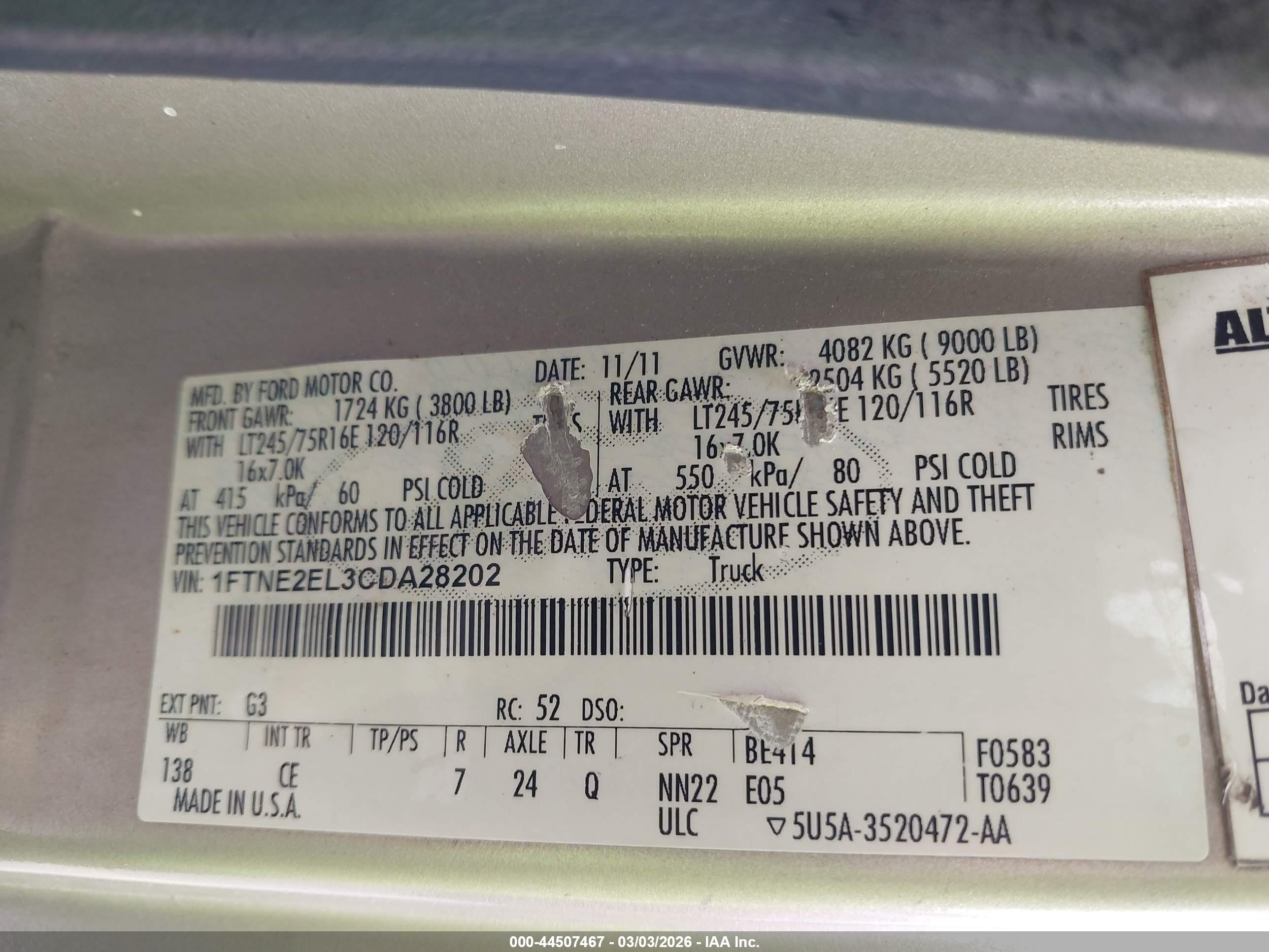 FORD E-250 image 9