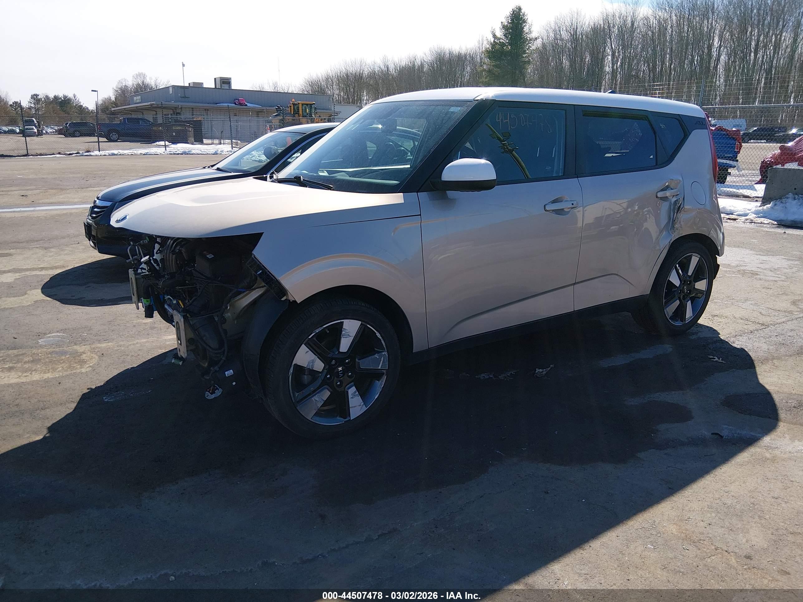 KIA SOUL image 2