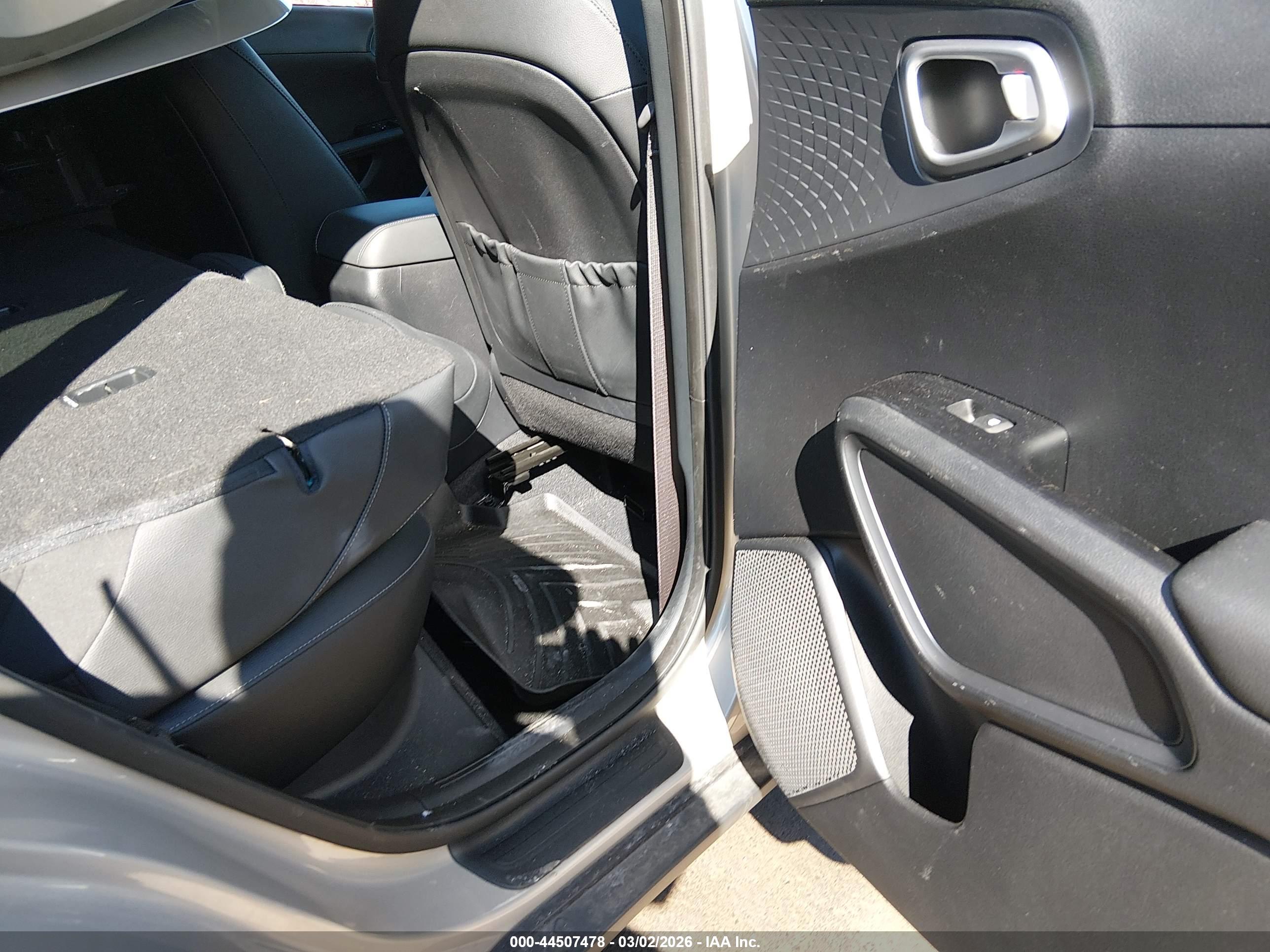 KIA SOUL image 8