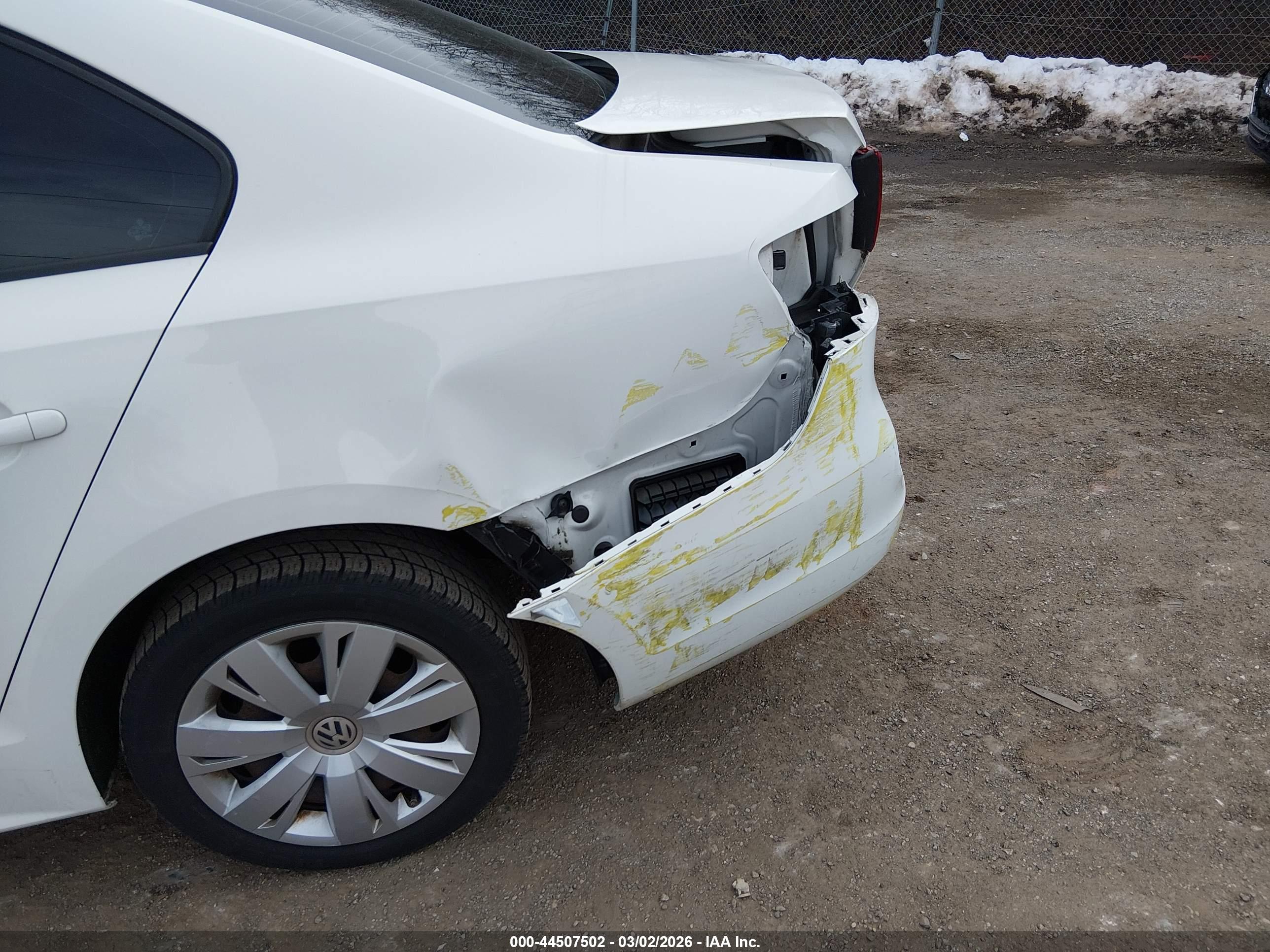 VOLKSWAGEN JETTA image 6