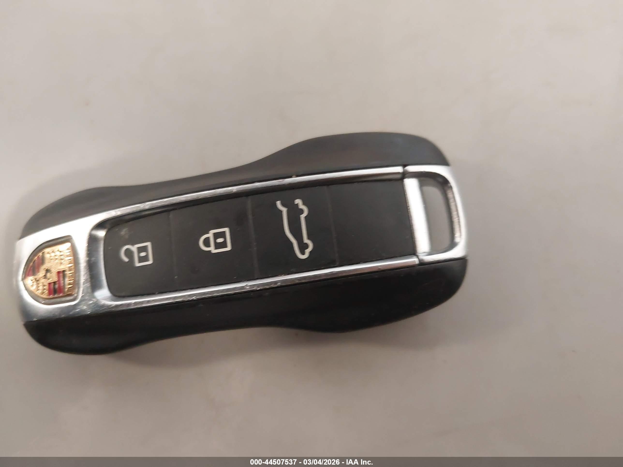 PORSCHE CAYENNE image 11