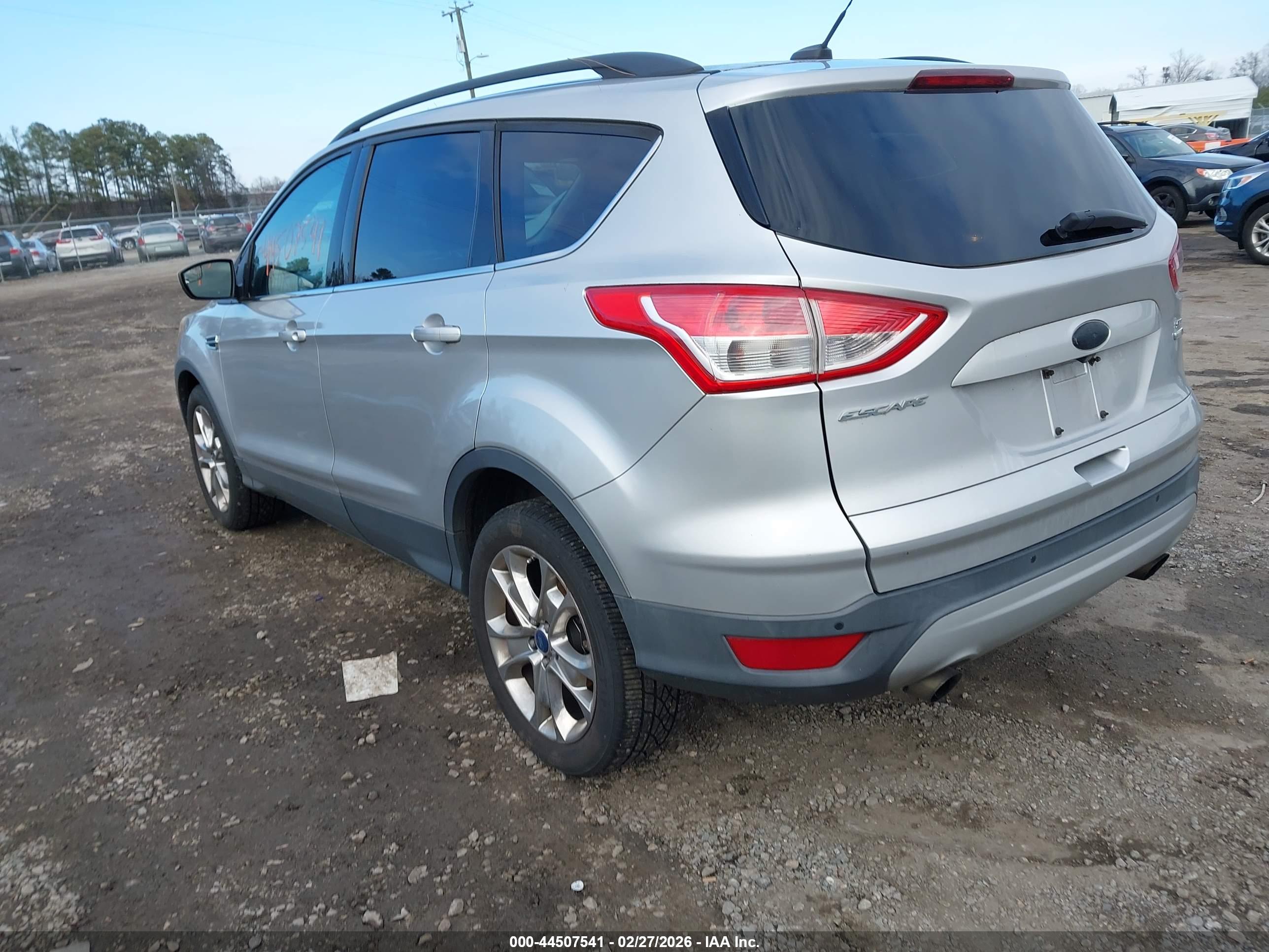 FORD ESCAPE image 3