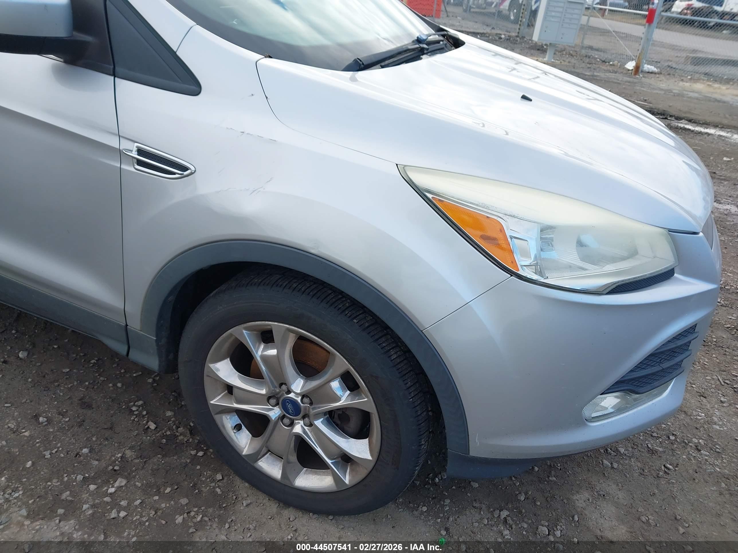 FORD ESCAPE image 6