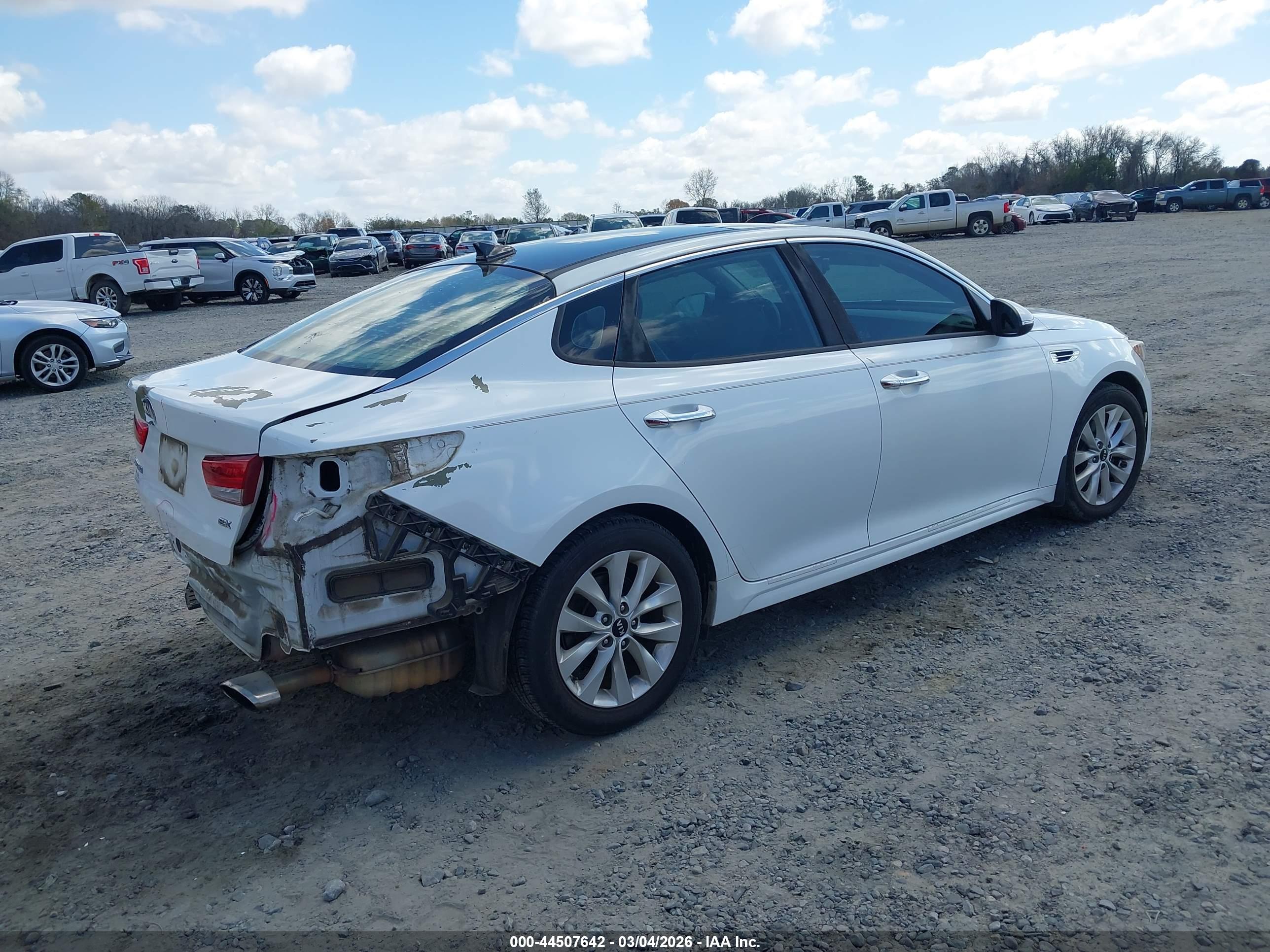 KIA OPTIMA image 4