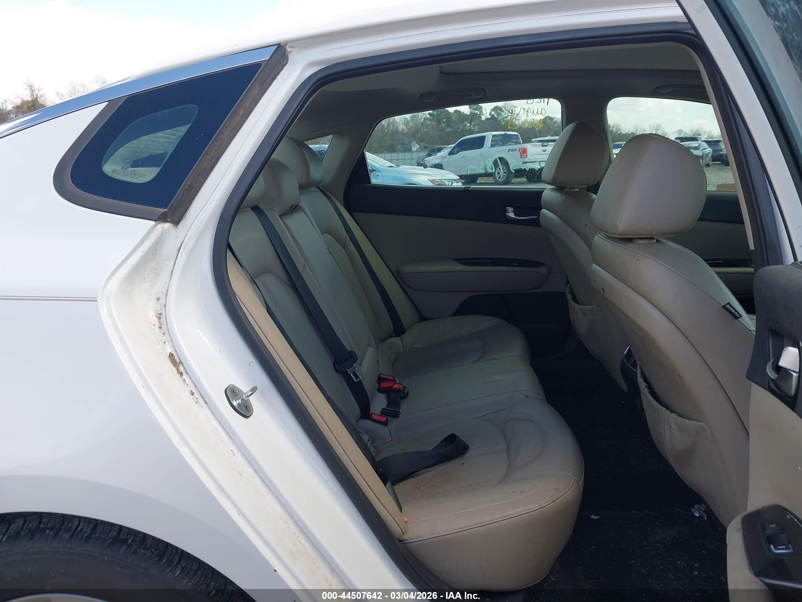 KIA OPTIMA image 8