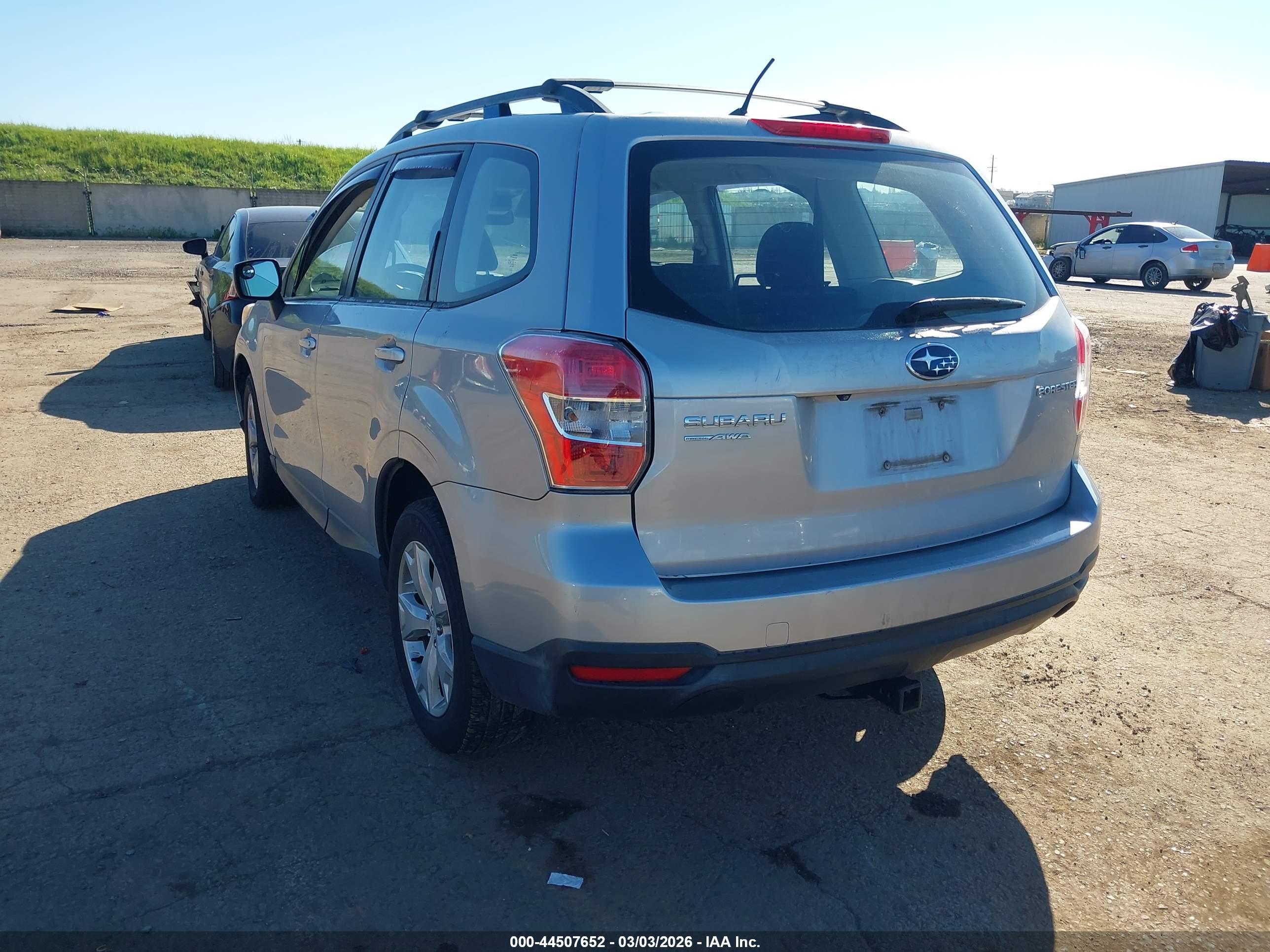 SUBARU FORESTER image 3