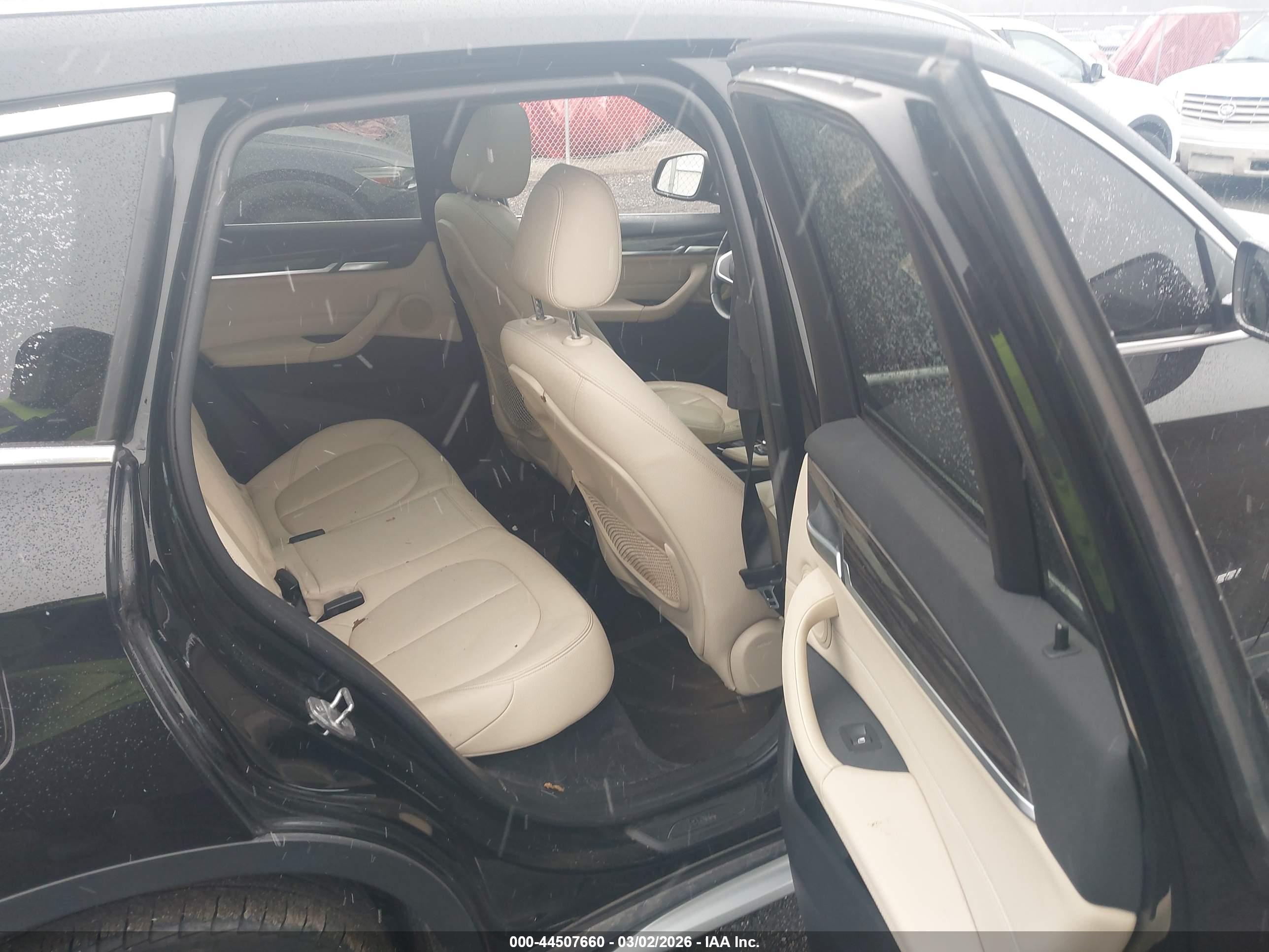 BMW X1 image 8