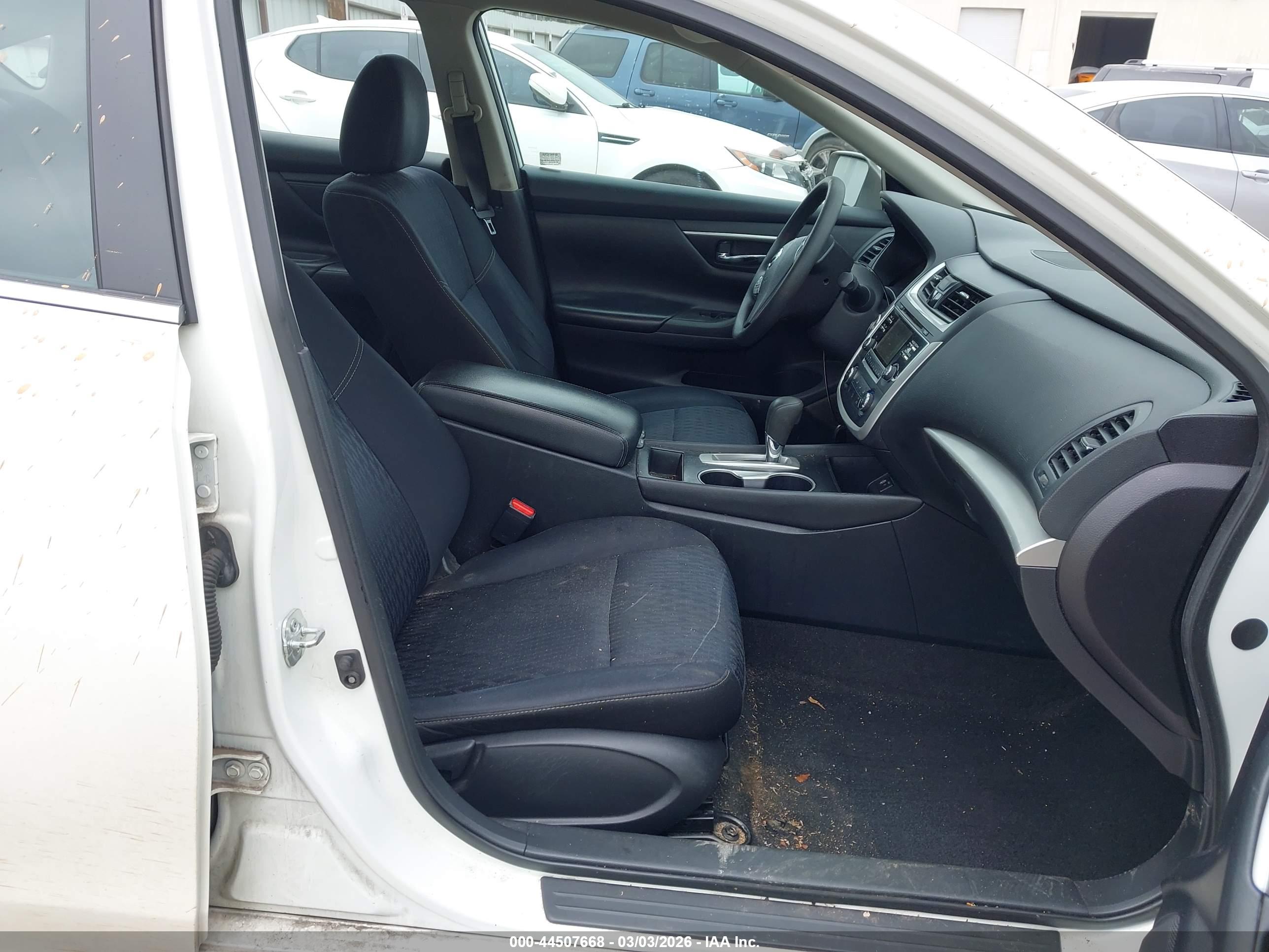 NISSAN ALTIMA image 5