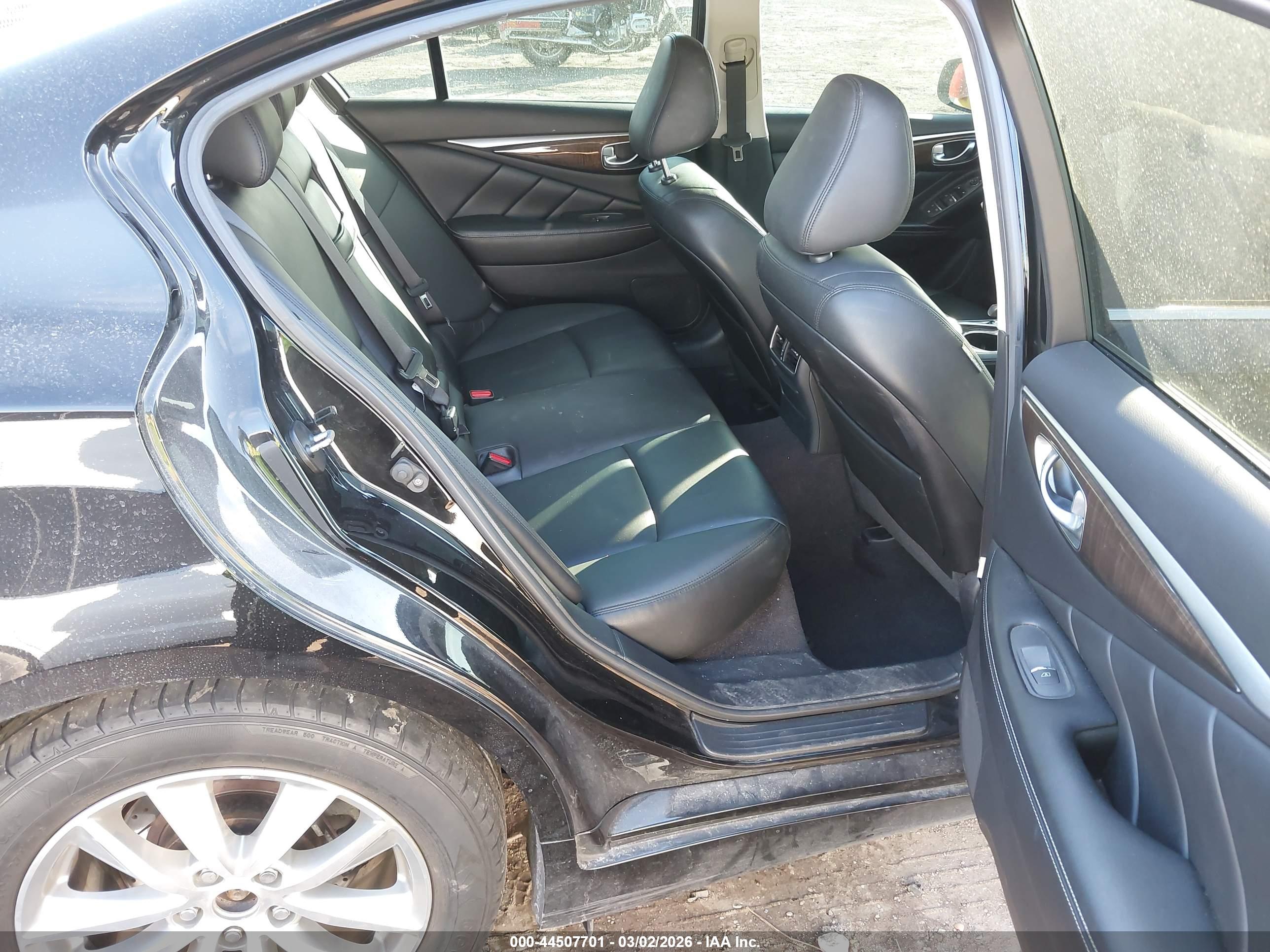 INFINITI Q50 image 8