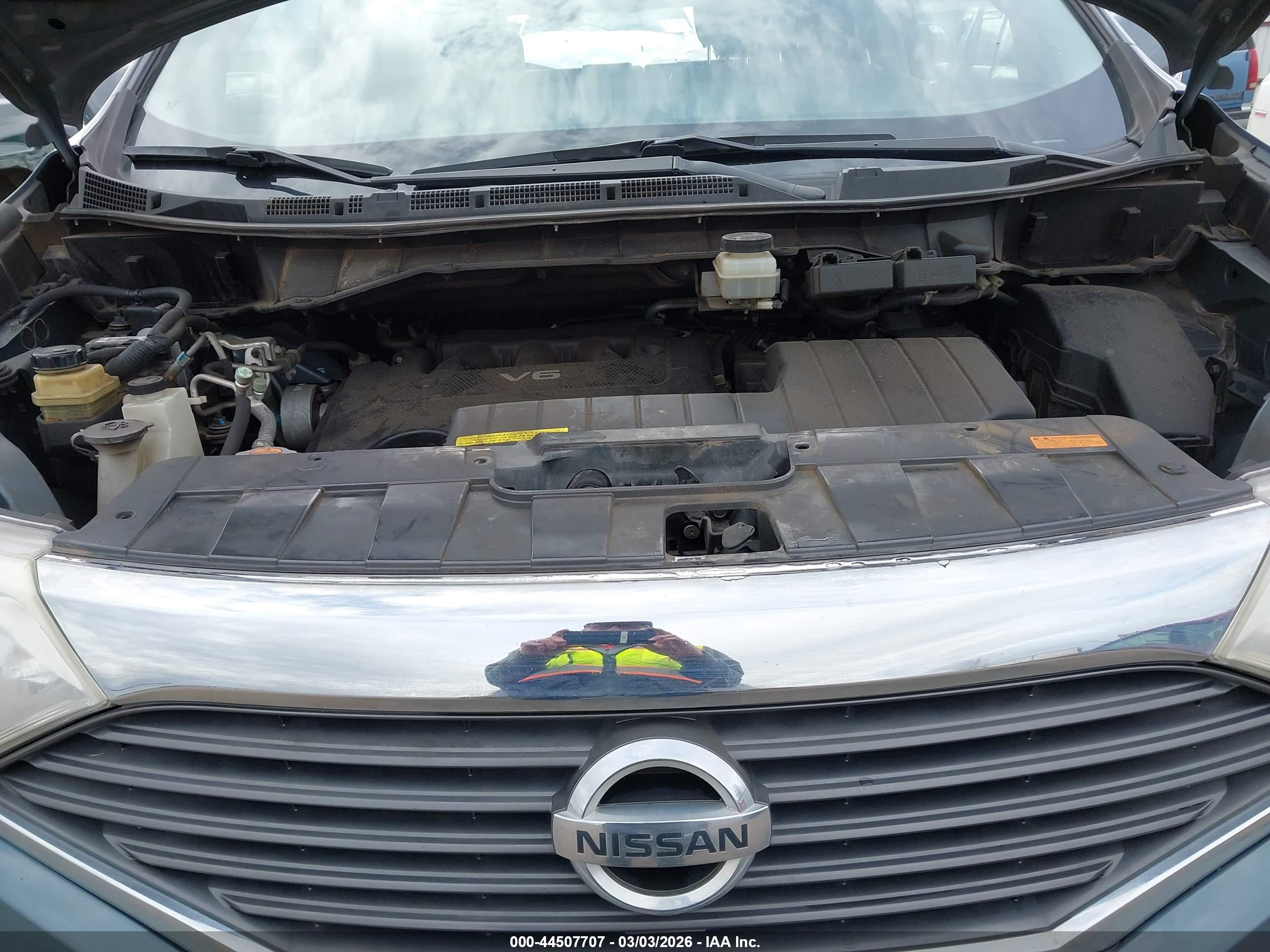 NISSAN QUEST image 10
