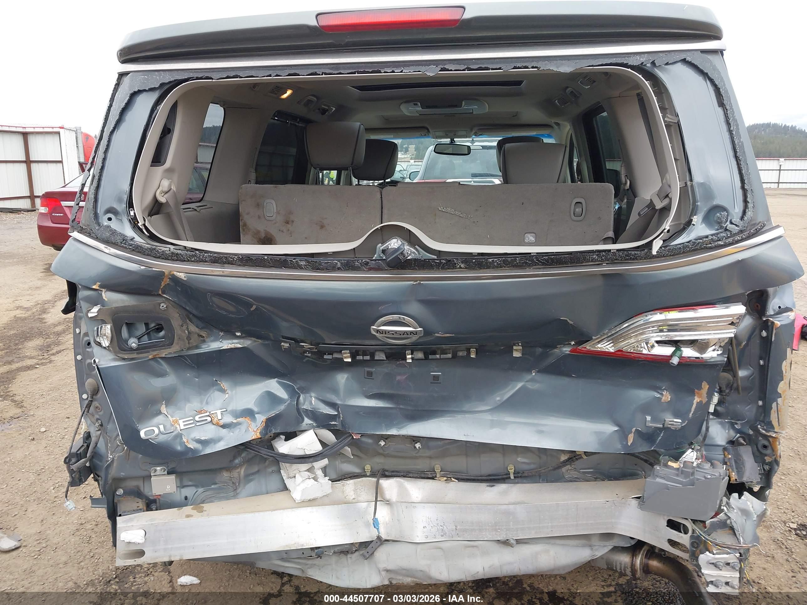 NISSAN QUEST image 6