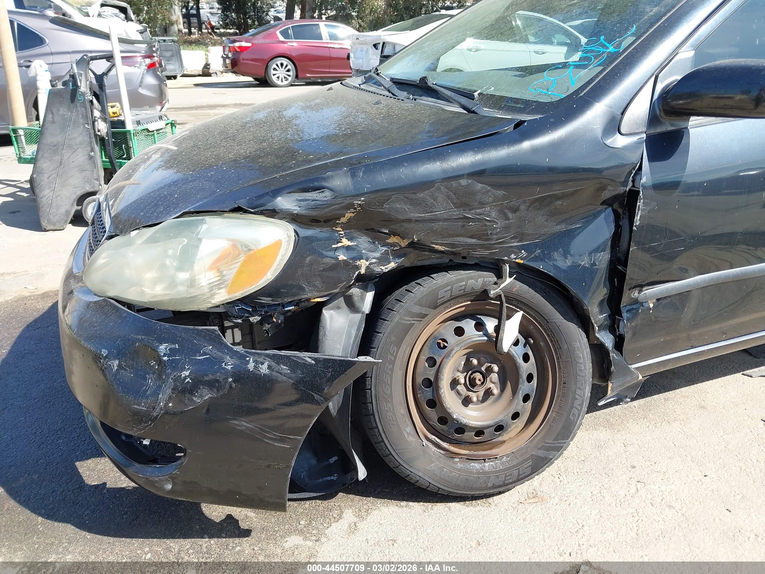 TOYOTA COROLLA image 6