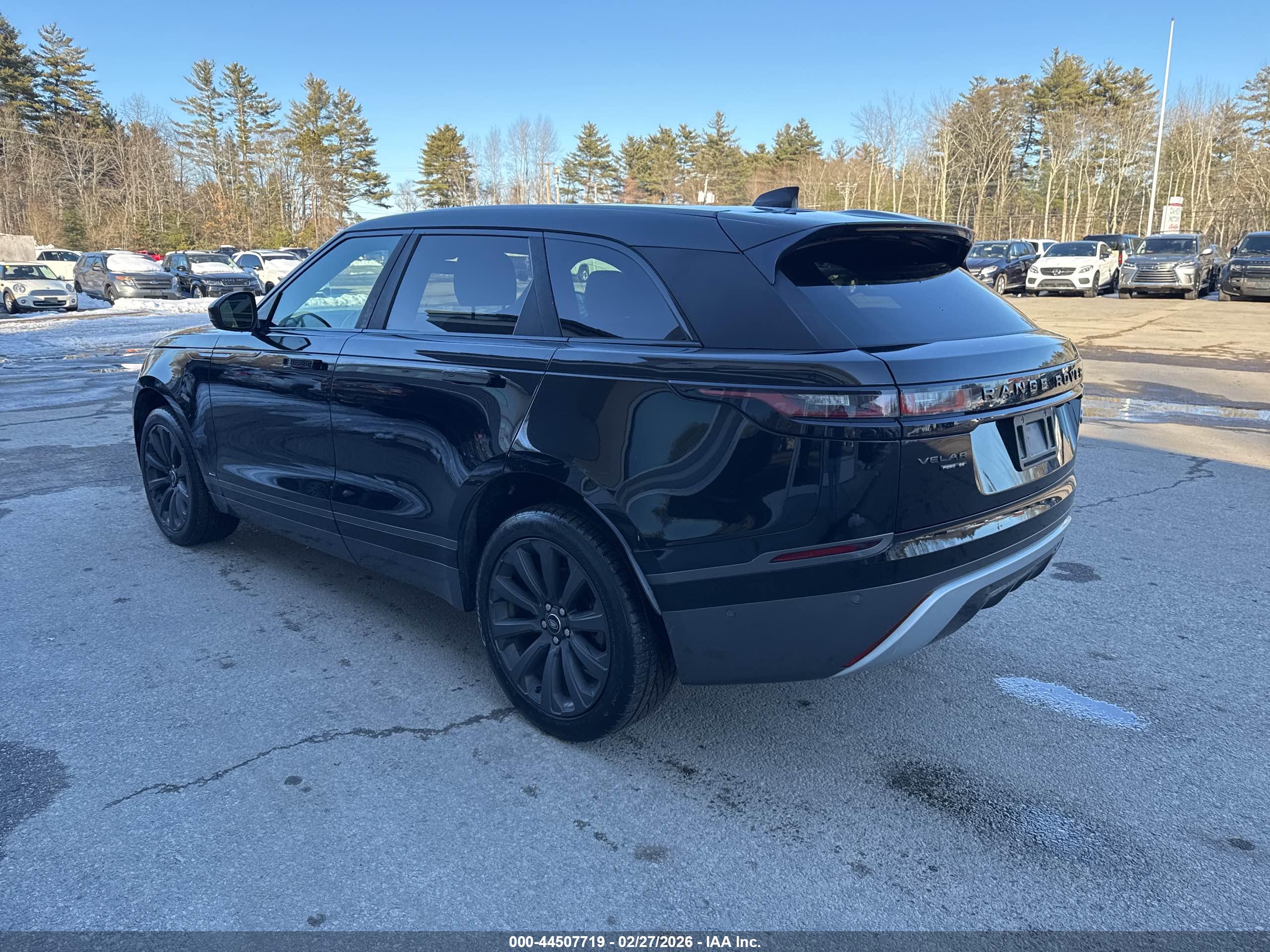 LAND ROVER image 3