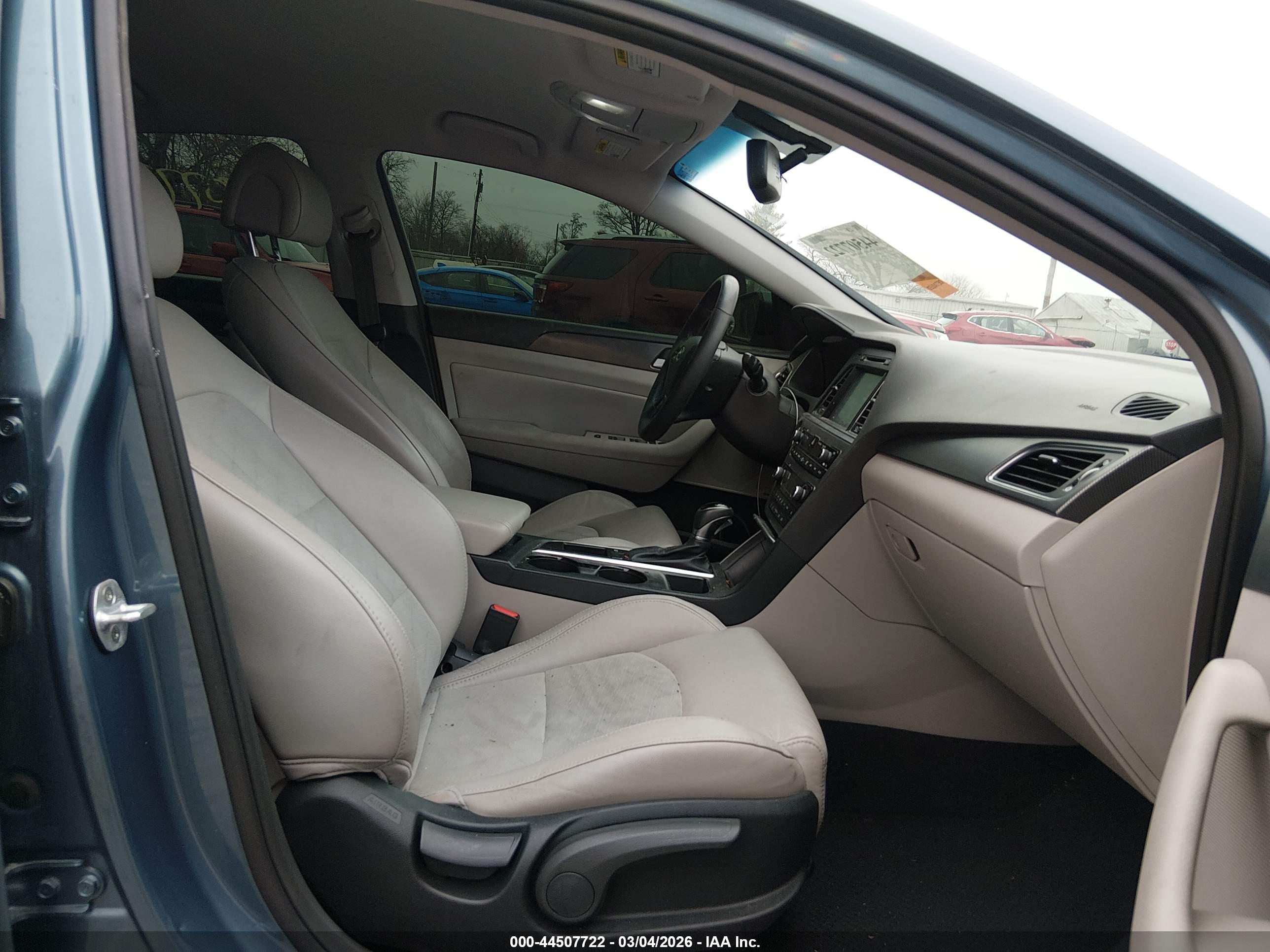 HYUNDAI SONATA image 5