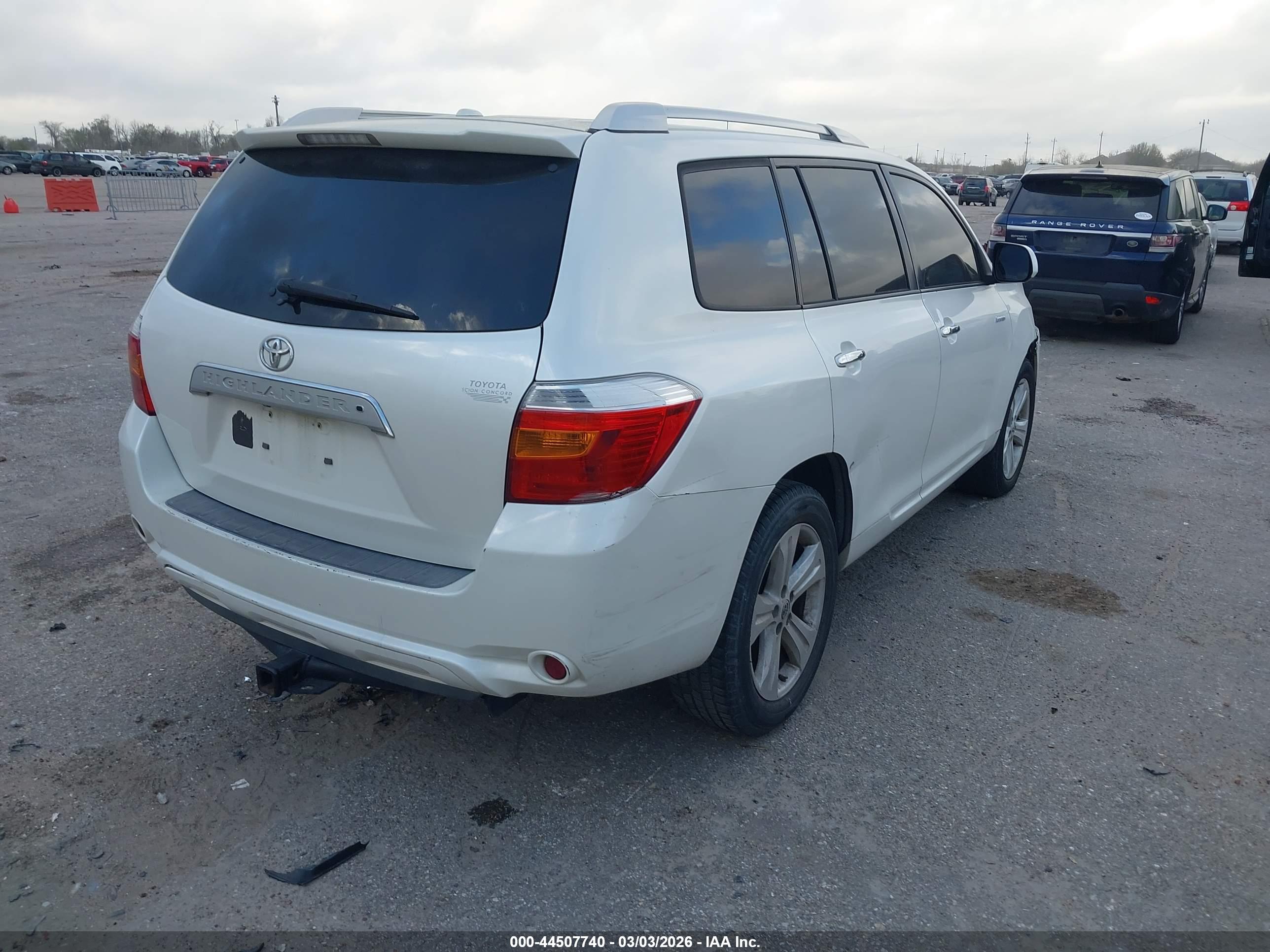 TOYOTA HIGHLANDER image 4